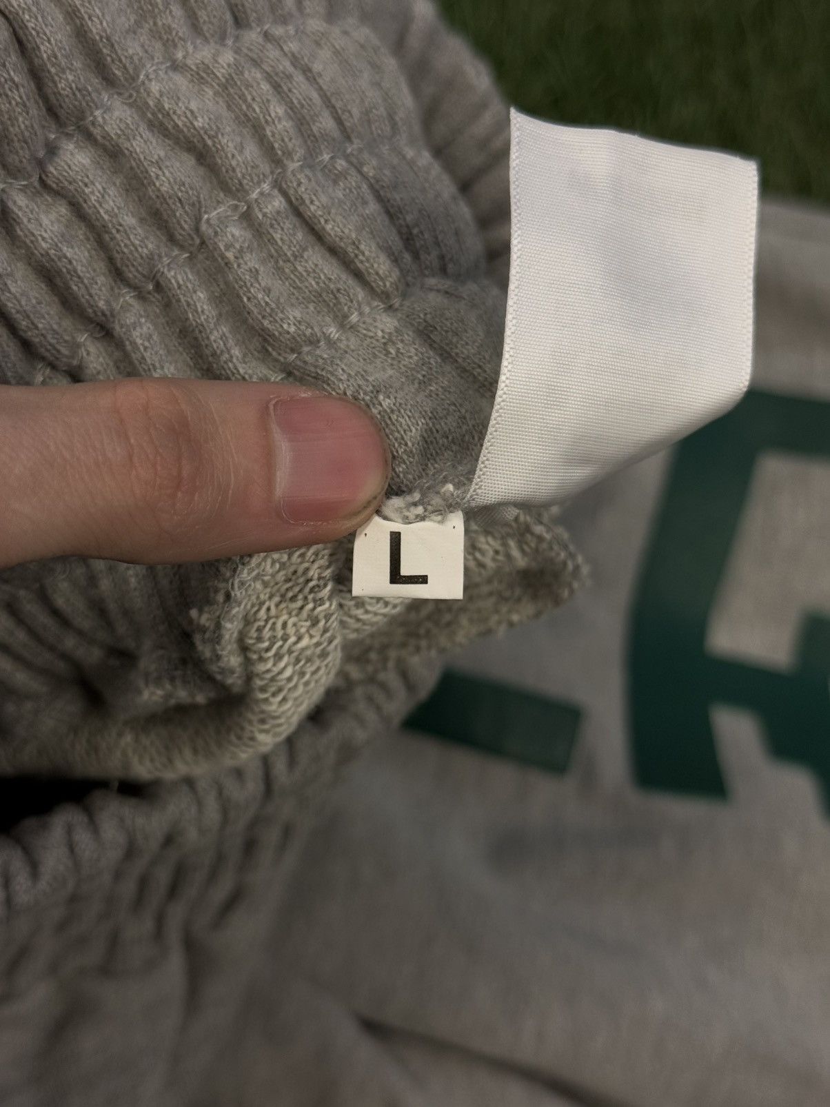 Vertabrae Vertabrae Sweatpants Size Large Grey/Green (NEW) Size US 34 / EU 50 - 9 Thumbnail