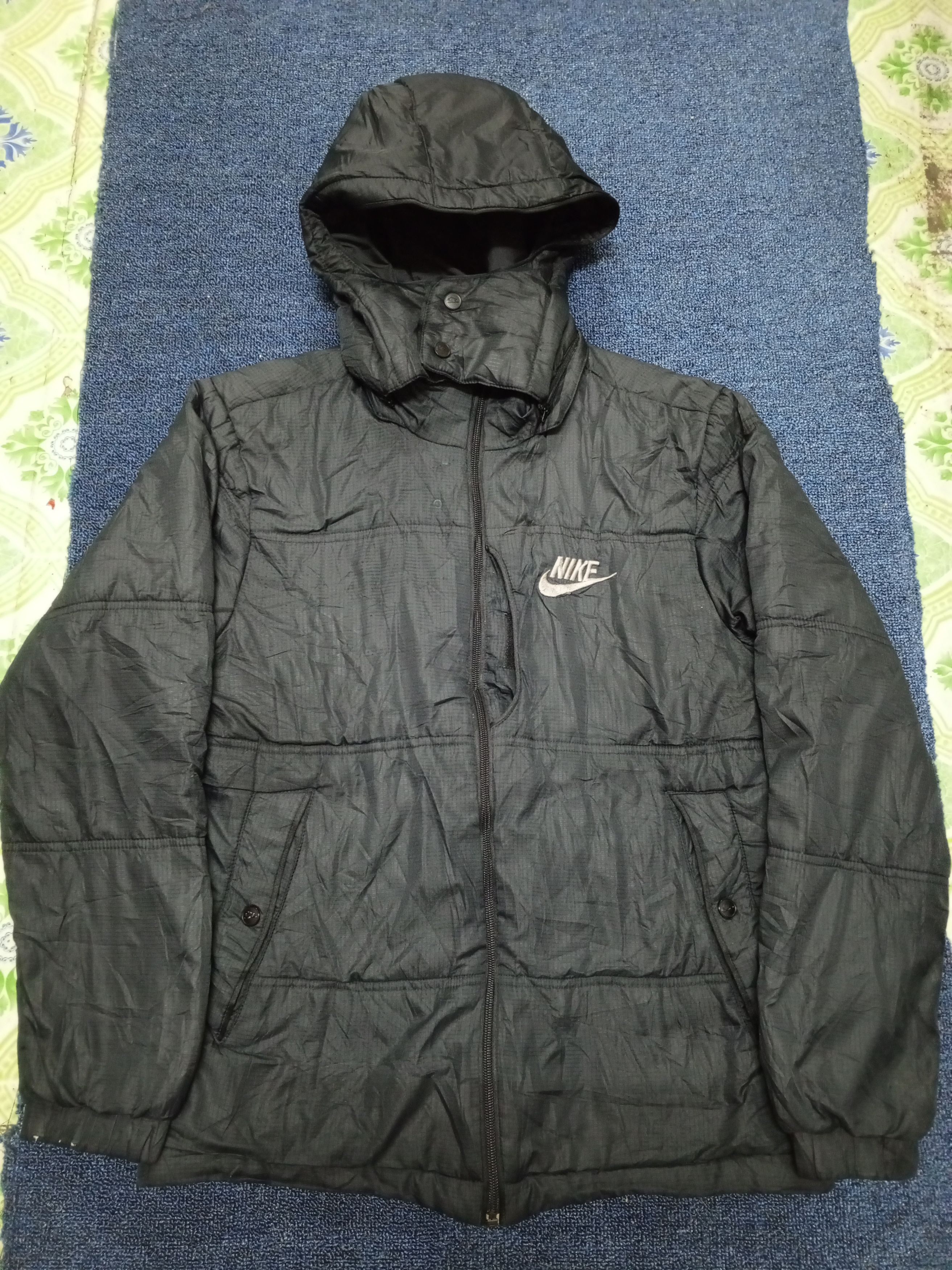 Nike Nike water prof jacket hoddie Size US L / EU 52-54 / 3 - 1 Thumbnail