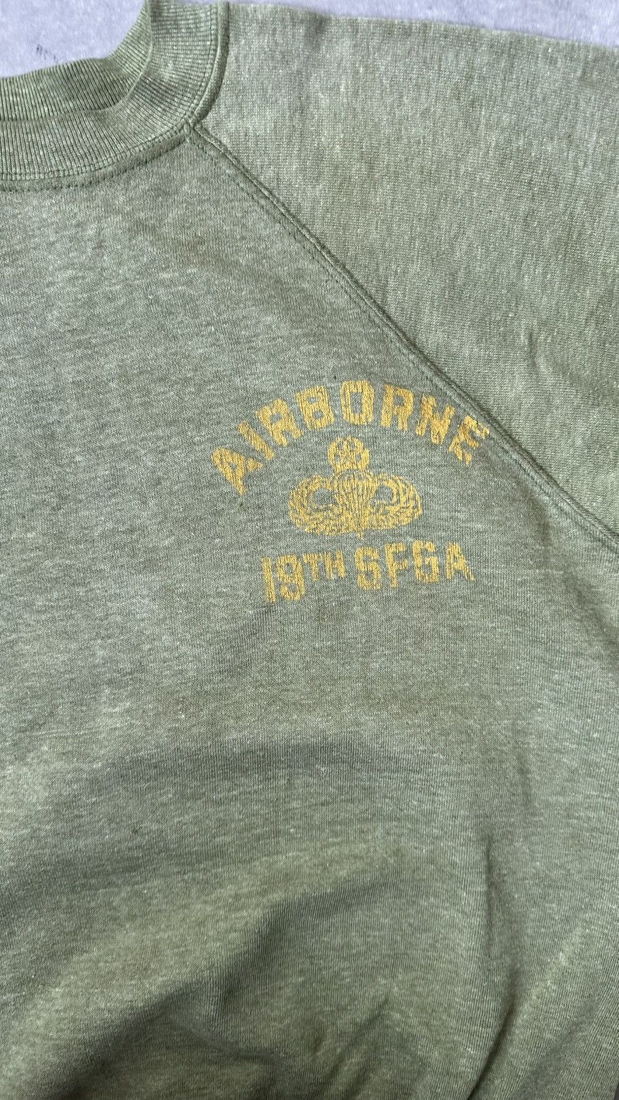 Vintage VINTAGE AIRBORN 19TH SFGA ARMY SHORT SWEATSHIRT Size US M / EU 48-50 / 2 - 2 Thumbnail