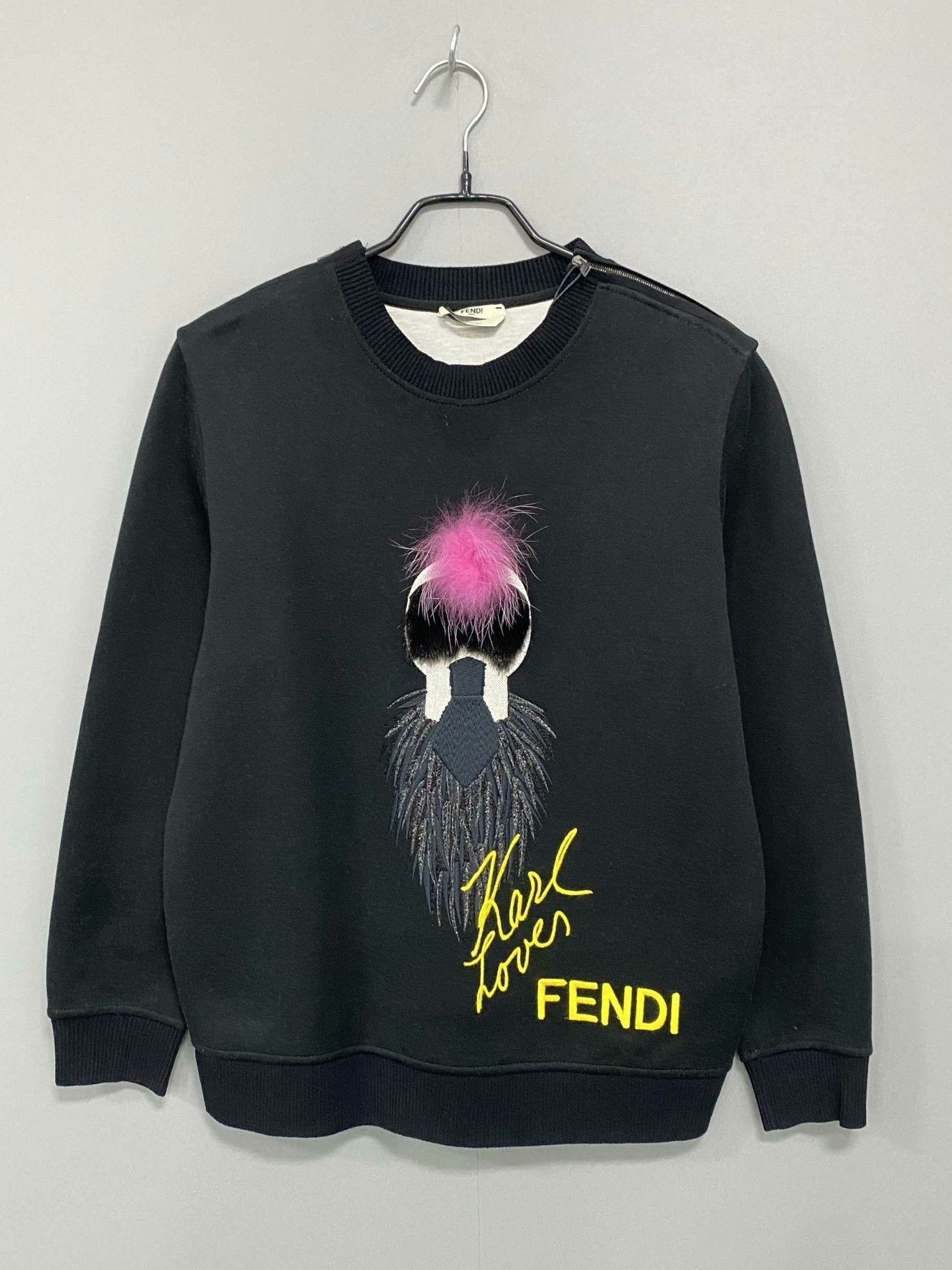 Fendi Fendi Rare Hoodie it_38 Women Size XS / US 0-2 / IT 36-38 - 1 Thumbnail