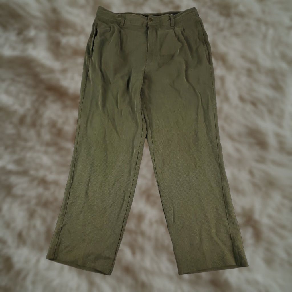 Tommy Bahama VINTAGE Tommy Bahama Pants Mens Regular Size 35 Green Silk Pleated Chino Trousers Size US 35 - 1 Thumbnail