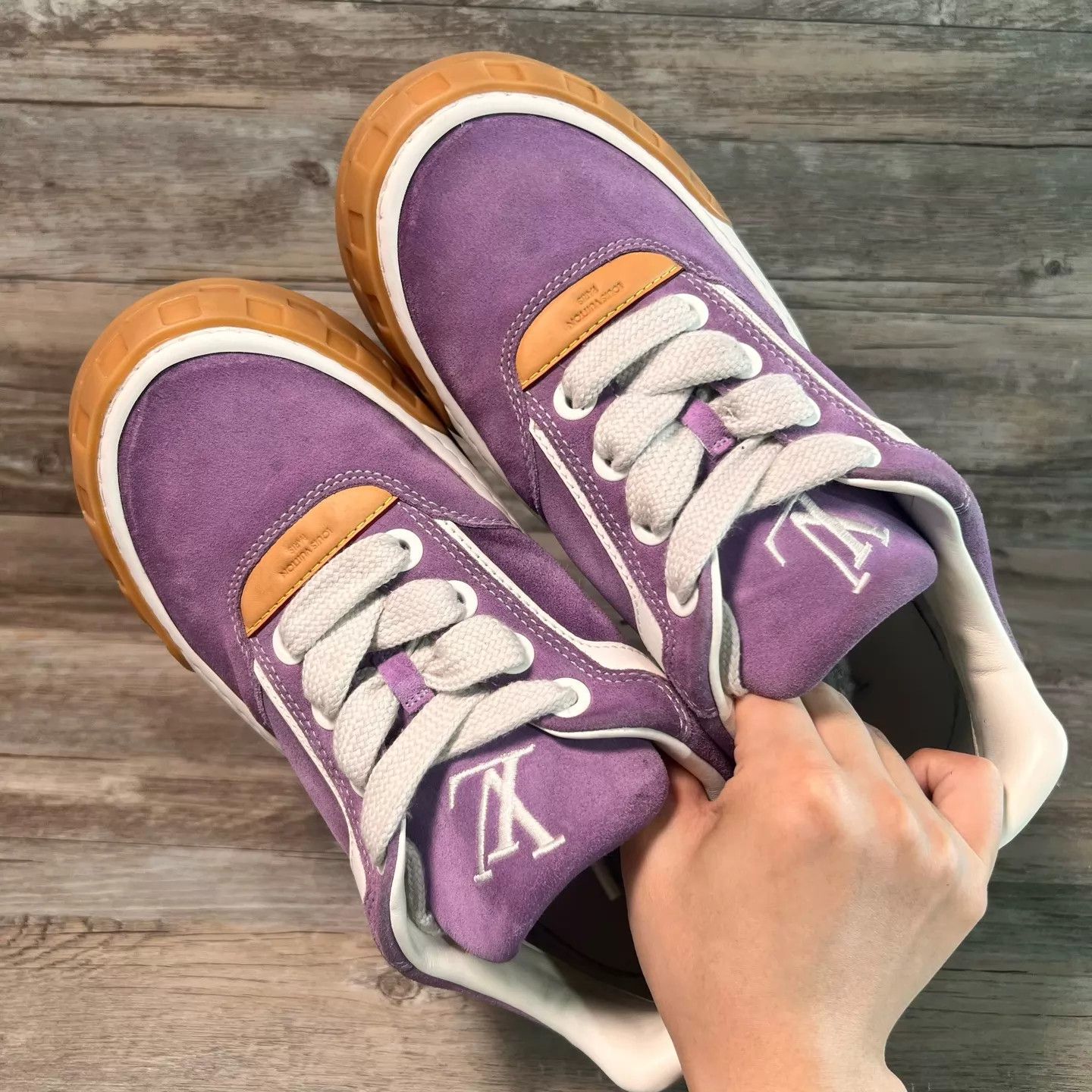 Louis Vuitton LV Tilted Biscuit 2026 Wht/Purp UK9/43 Worn2x 97New Size US 10 / EU 43 - 5 Thumbnail