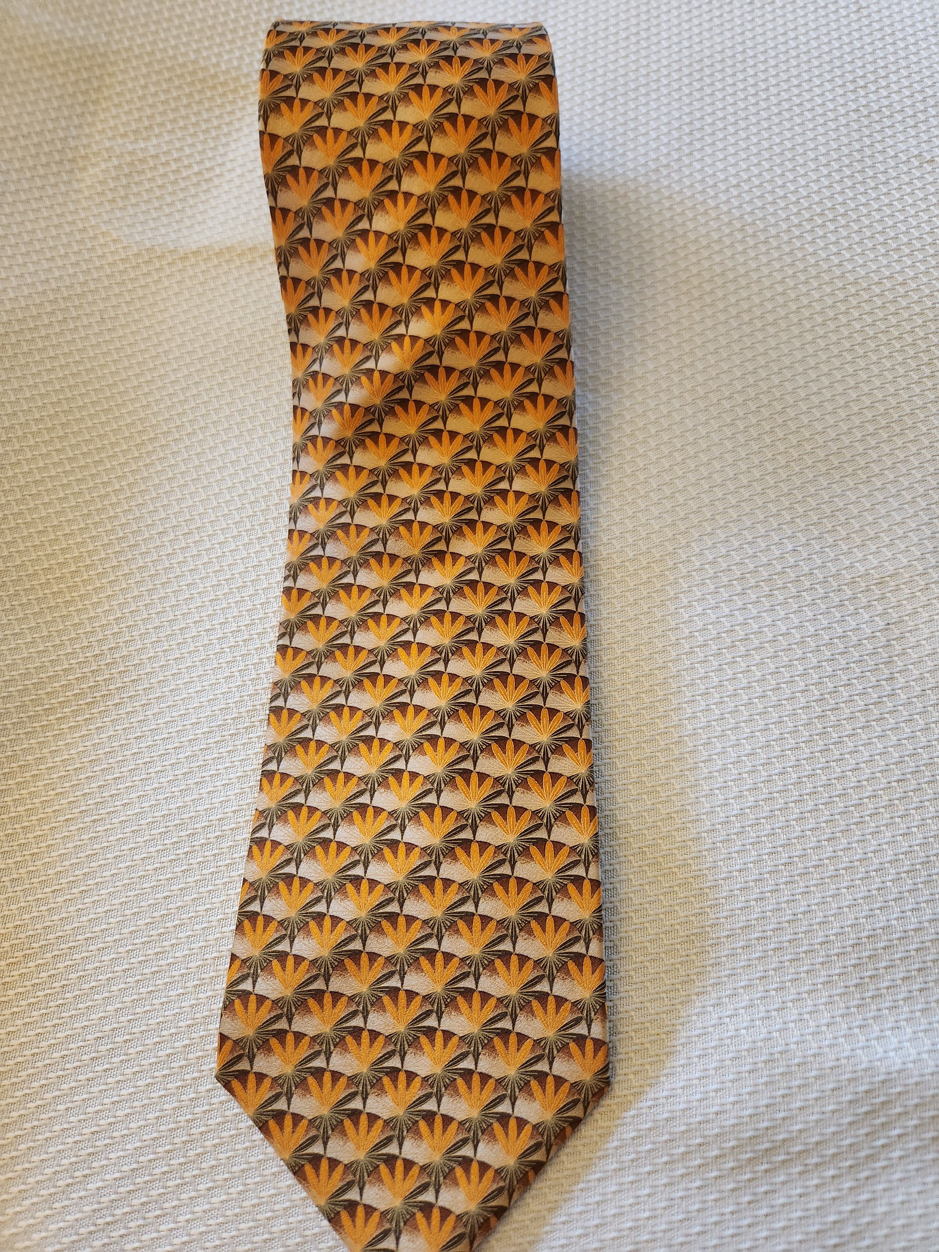 Lanvin Made in France Floral Pattern 100% Silk Necktie. Size ONE SIZE - 1 Thumbnail