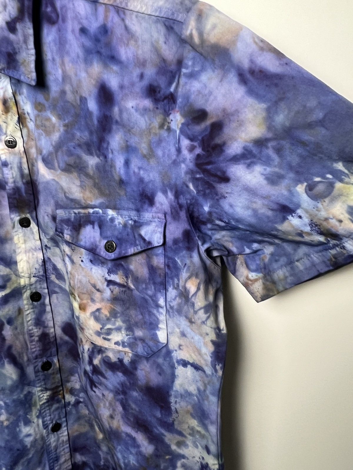 Stone Island stone island night camo shirt 1/1 tie dye shirt L-Xl Size US XL / EU 56 / 4 - 6 Thumbnail