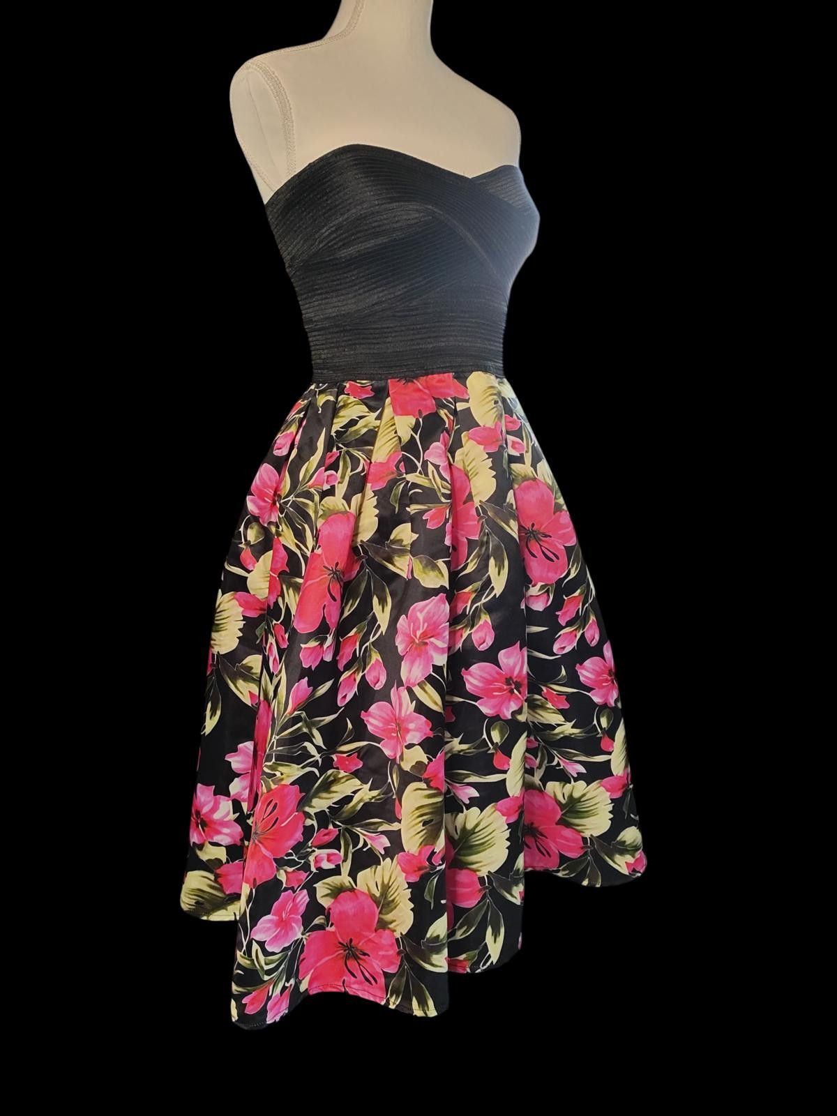 Fashion Nova Fashion Nova Strapless Floral Midi Dress for Women Size S / US 4 / IT 40 - 4 Thumbnail