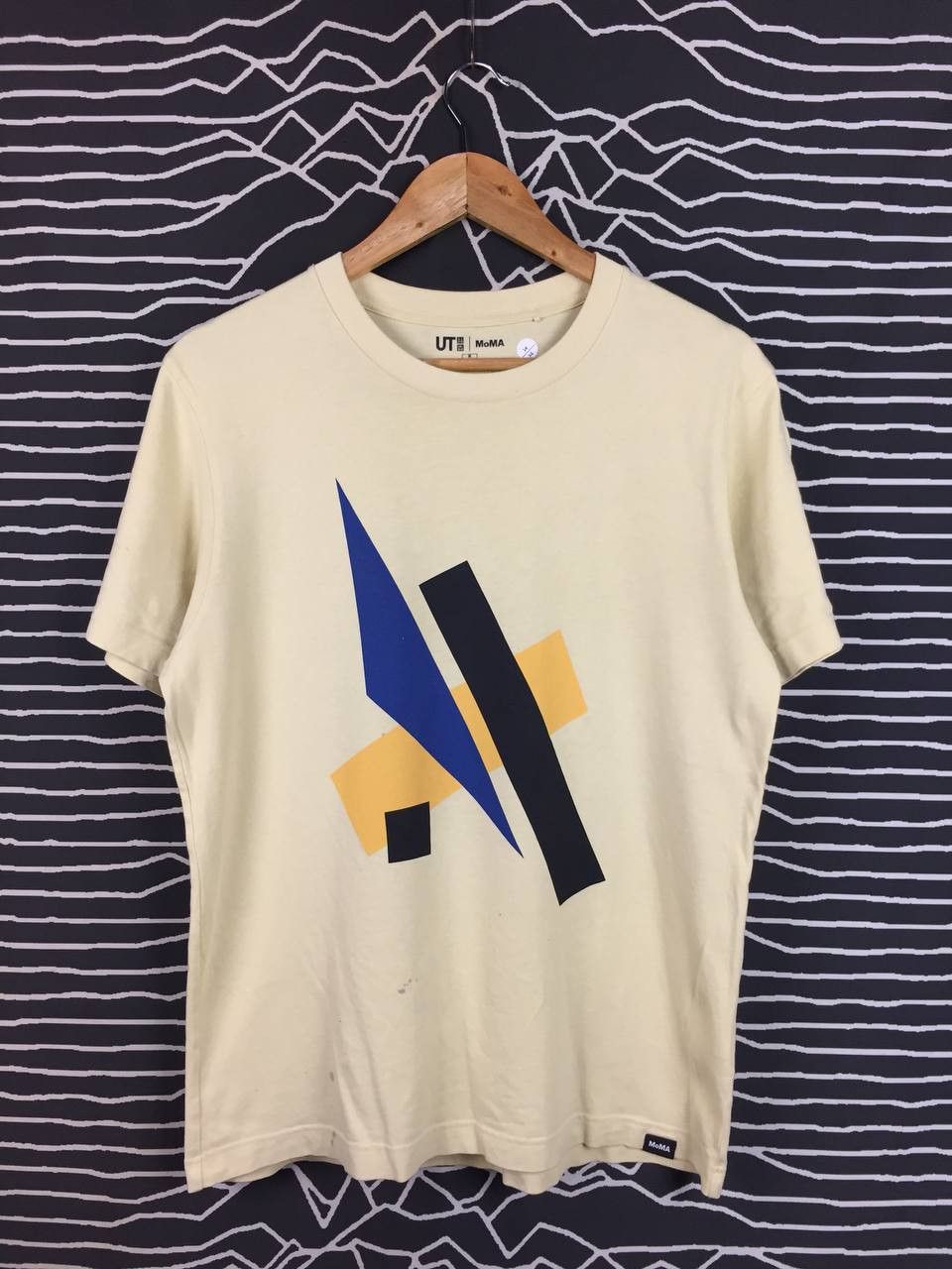 Uniqlo Uniqlo MoMA Museum of Modern Art Liubov Popova Tee Size US M / EU 48-50 / 2 - 1 Thumbnail