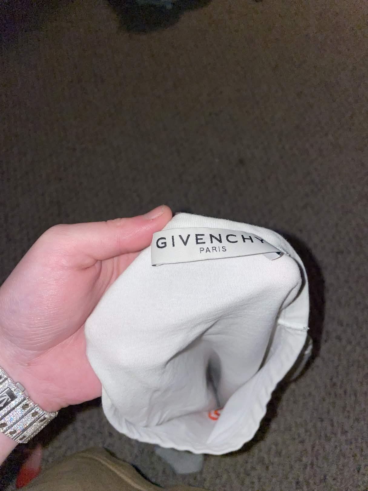 Givenchy Givenchy White Rainbow T Shirt Size US S / EU 44-46 / 1 - 3 Thumbnail