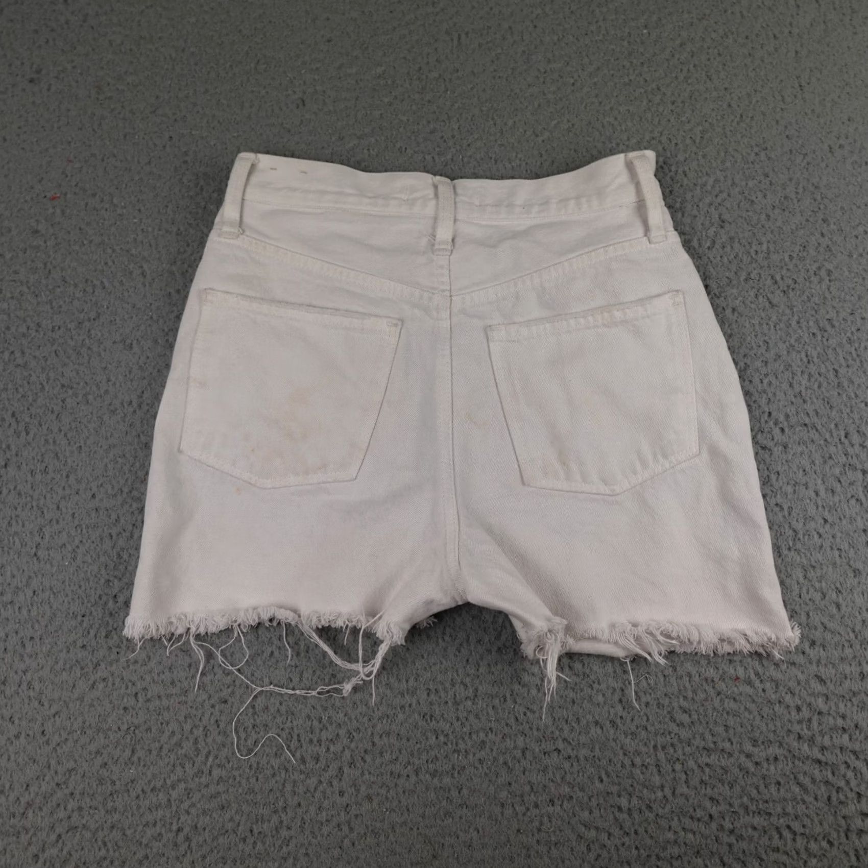 Madewell Madewell Shorts Womens 25 White Denim Mom Jean Frayed High Rise Beach Size 42" / US 20 - 7 Thumbnail