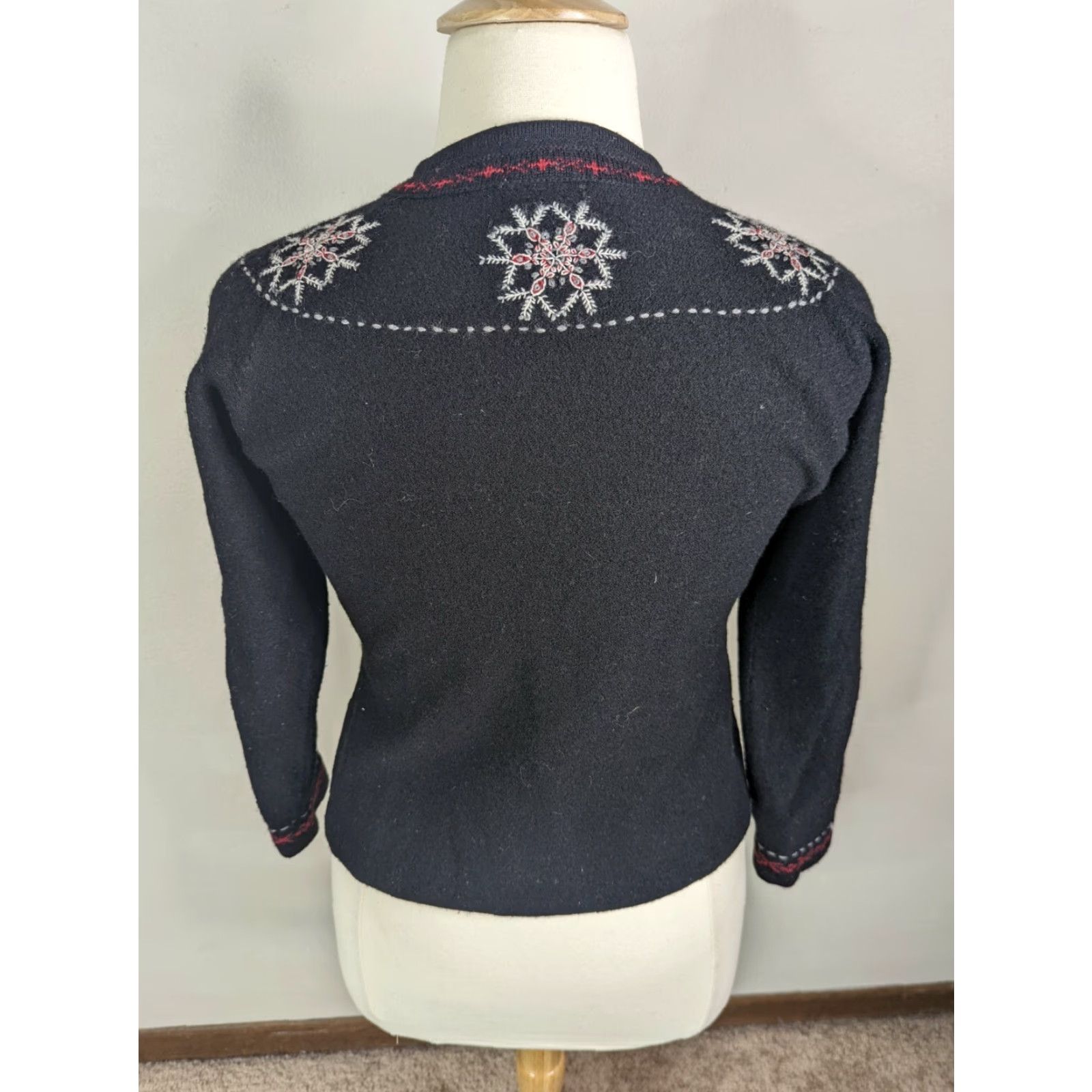 Vintage VINTAGE Woolrich Snowflake Cardigan Sweater Wool Full Zip Womens Large Black Size L / US 10 / IT 46 - 3 Thumbnail