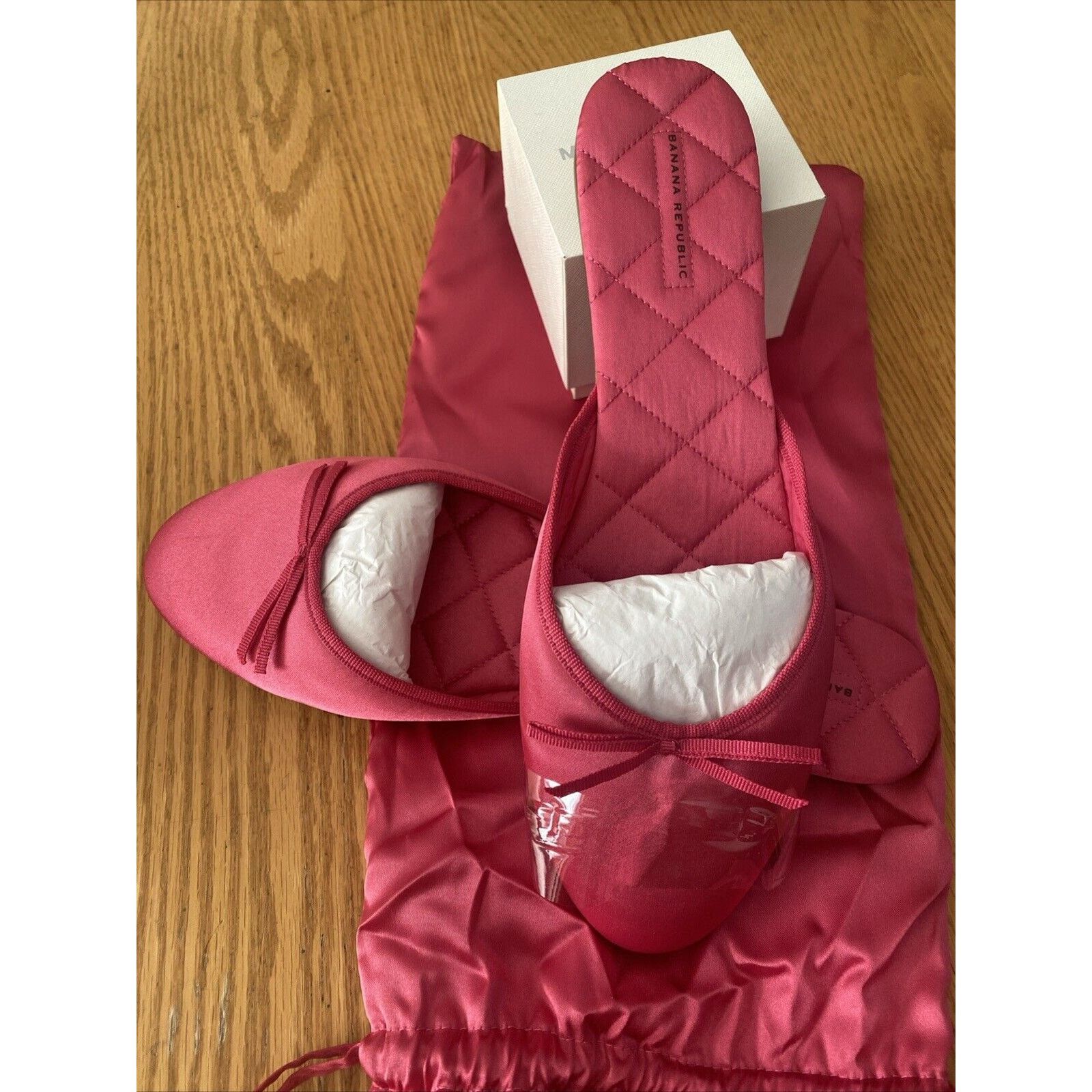 Banana Republic Banana Republic Satin Slippers Sz 9 Flat Pink New With Tag Size US 9 / IT 39 - 5 Thumbnail