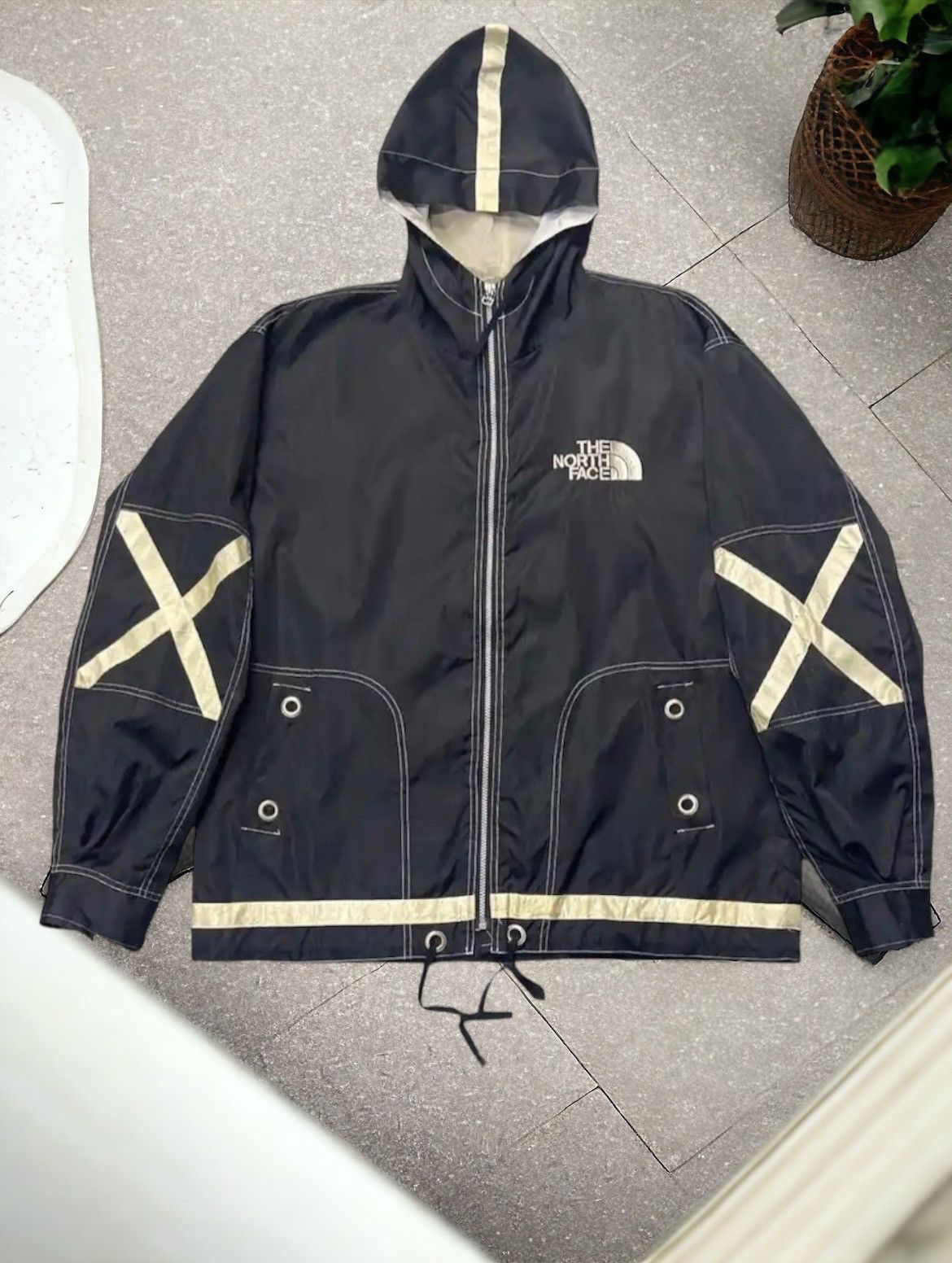 The North Face × Vintage Vintage 80s The North Face Embroidered Contrast Jacket Size US XL / EU 56 / 4 - 2 Thumbnail