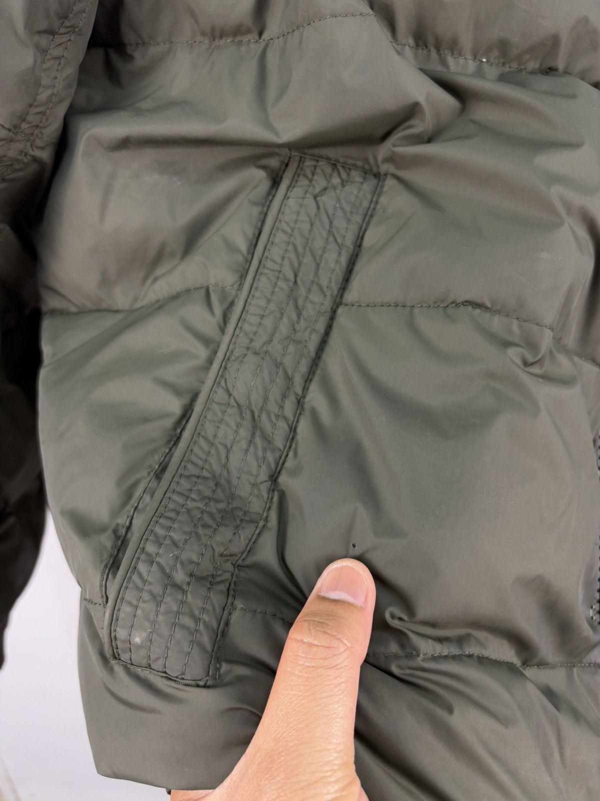 Tommy Hilfiger Tommy Hilfiger Puffer Down Jacket size L Size US L / EU 52-54 / 3 - 9 Thumbnail