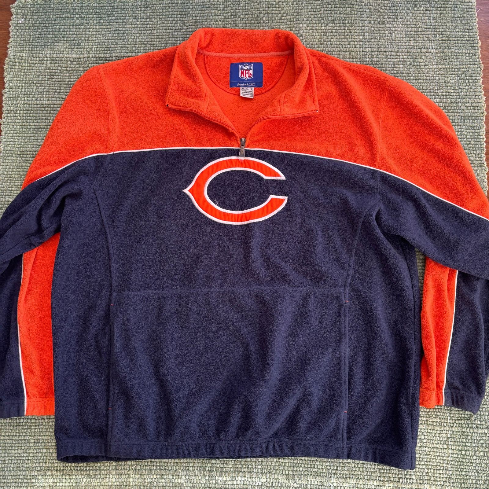 NFL × Vintage Vintage Chicago Bears two tone quarter zip fleece sweatshirt Size US XL / EU 56 / 4 - 1 Thumbnail