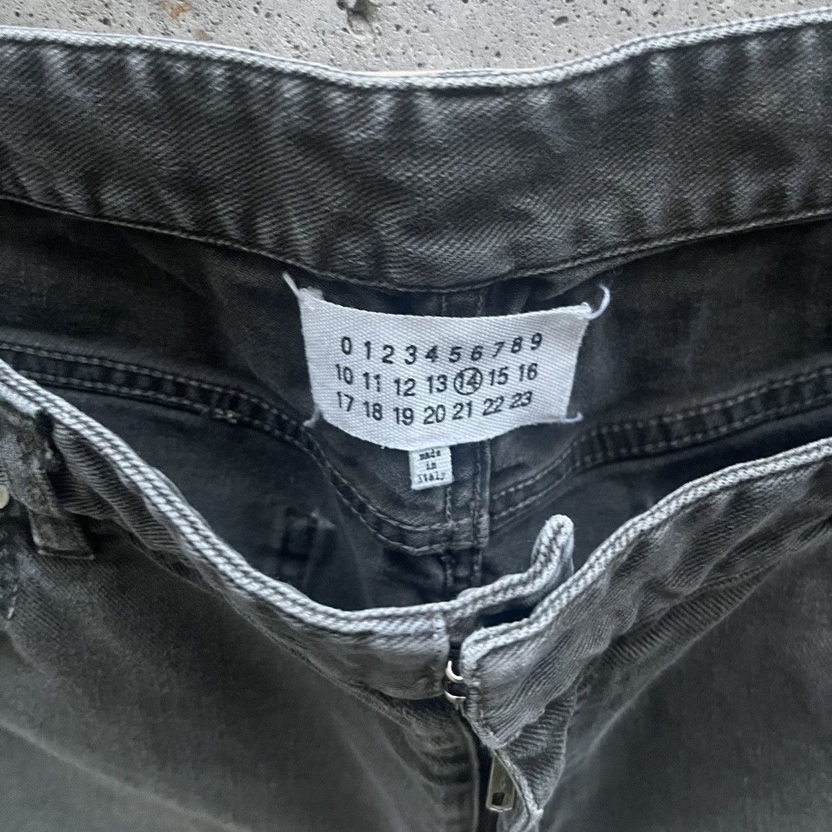 Maison Margiela Maison Martin Margiela F/W 15 Khaki Denim Jeans Tapered fit Size US 32 / EU 48 - 7 Thumbnail