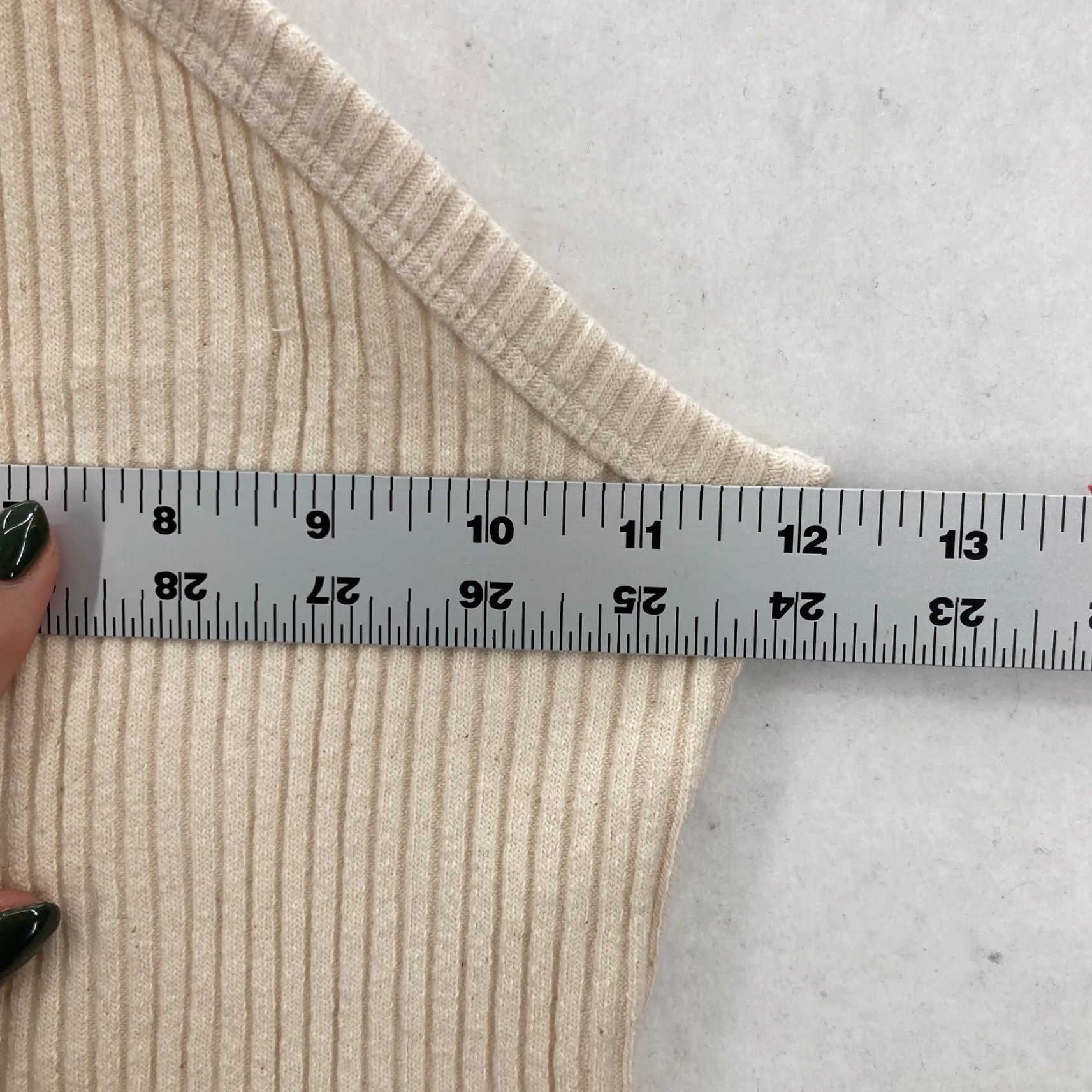Anthropologie T.La Anthropologie Women’s XS Ivory Ribbed Halter Neck Tank Top NWT Y2K XS Tank Women’s Clothing Size XS / US 0-2 / IT 36-38 - 4 Thumbnail