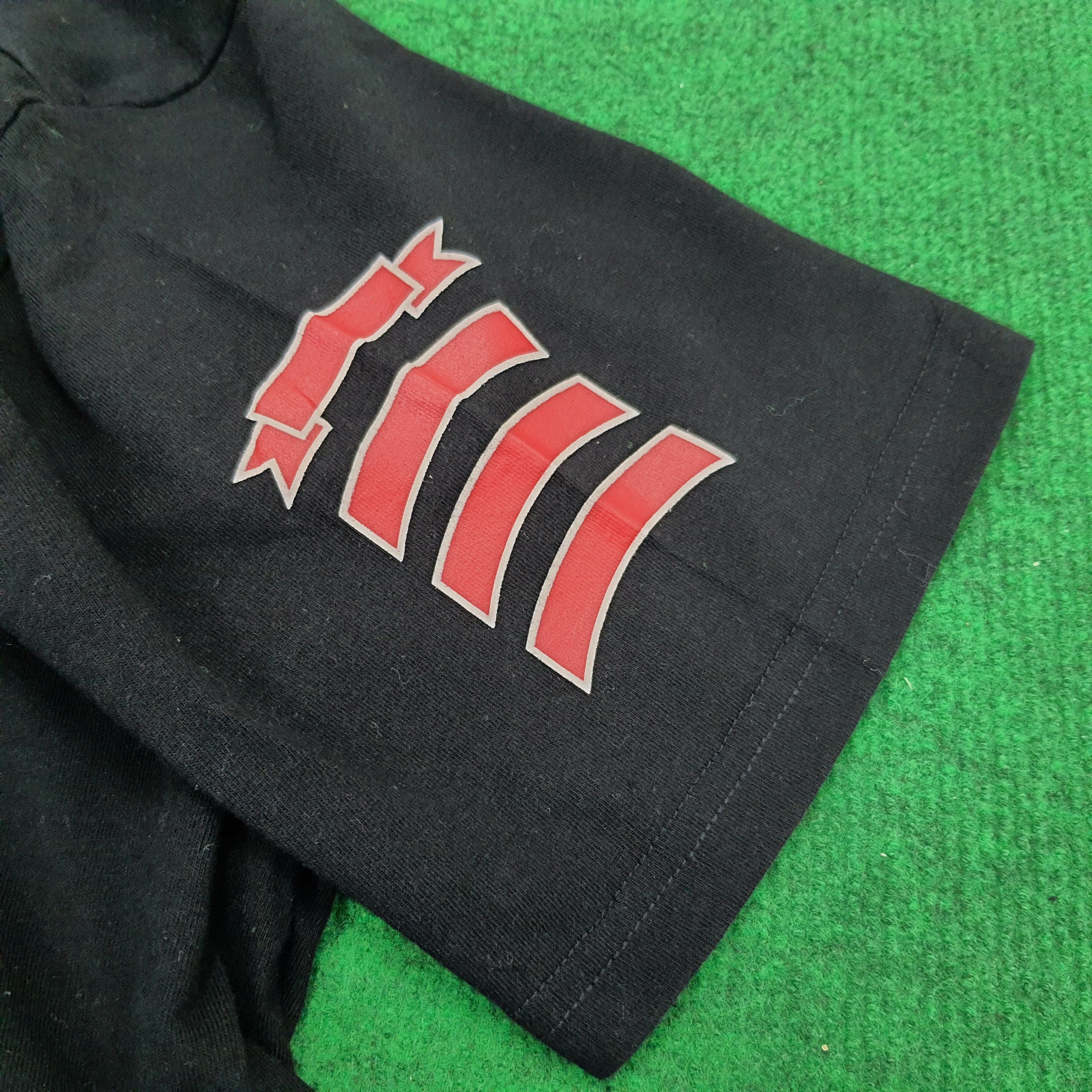 Japanese Brand × Marlboro × Number (N)ine Vintage Marlboro x Number (N)ine Japanese Brand T-shirt Size US M / EU 48-50 / 2 - 5 Thumbnail