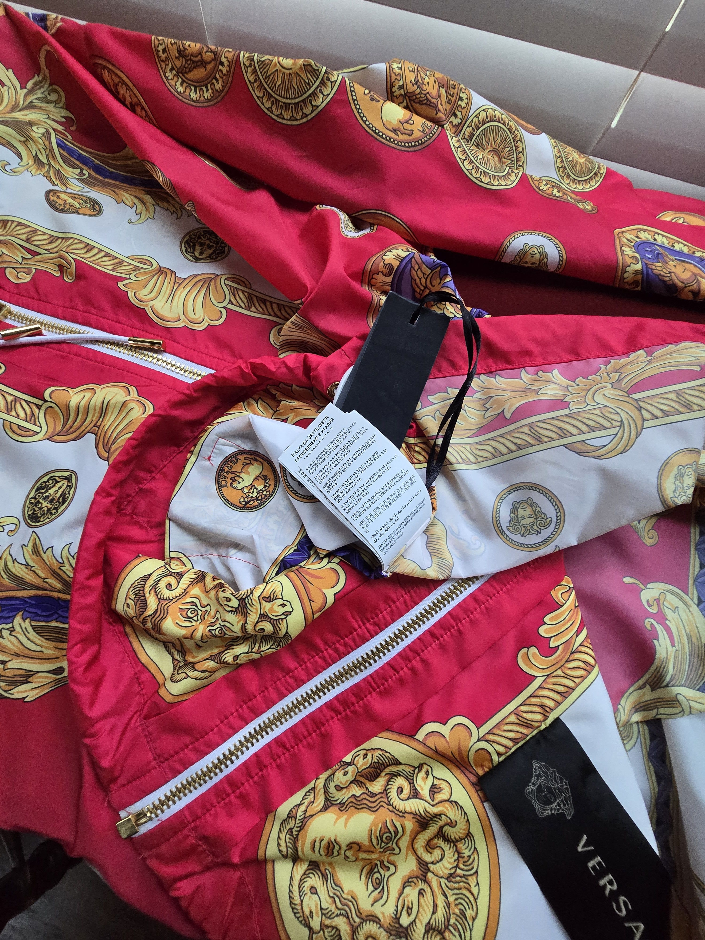 Versace Versace Baroque Print Red & White Zip Hoodie Size L NWT Size US L / EU 52-54 / 3 - 12 Thumbnail