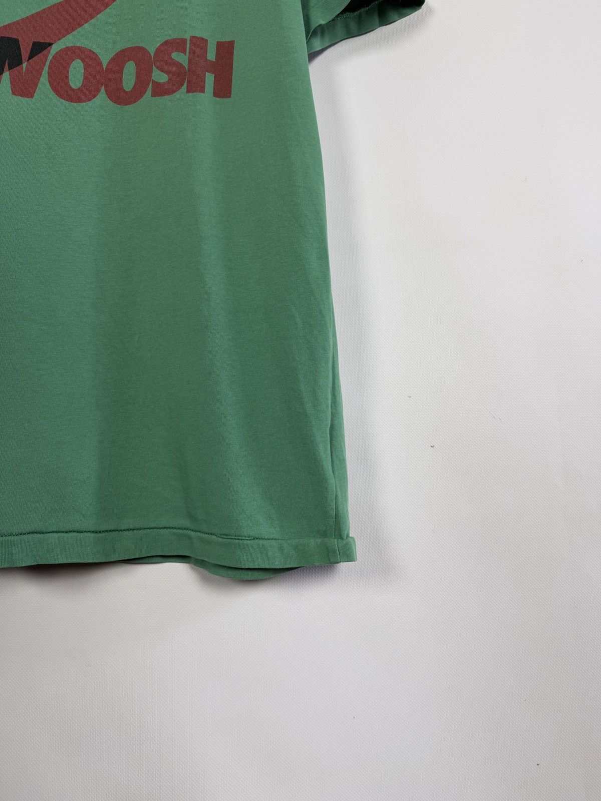 Nike Nike Sportswear Swoosh Logo Vintage T-Shirt Streetwear XL Size US XL / EU 56 / 4 - 6 Thumbnail