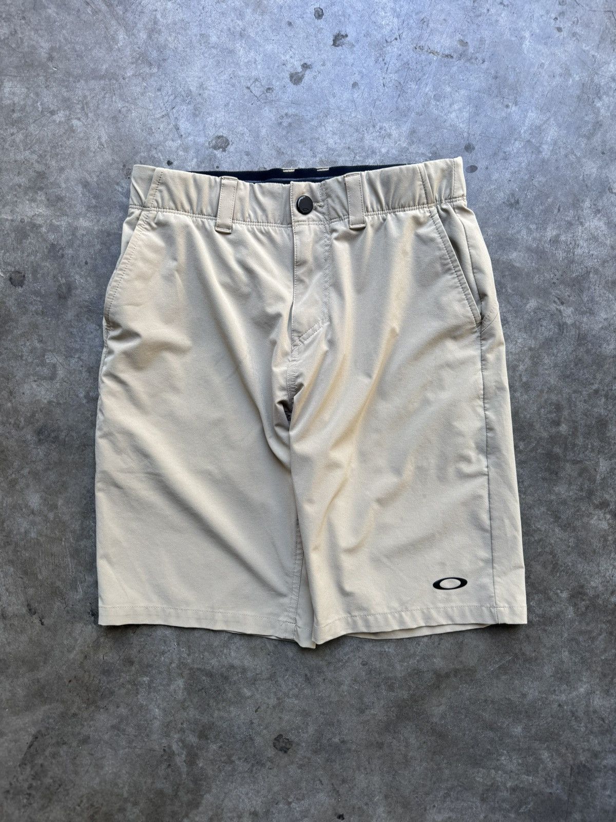 Oakley × Vintage Vintage Y2K Oakley Tan Shorts Size US 30 / EU 46 - 1 Thumbnail