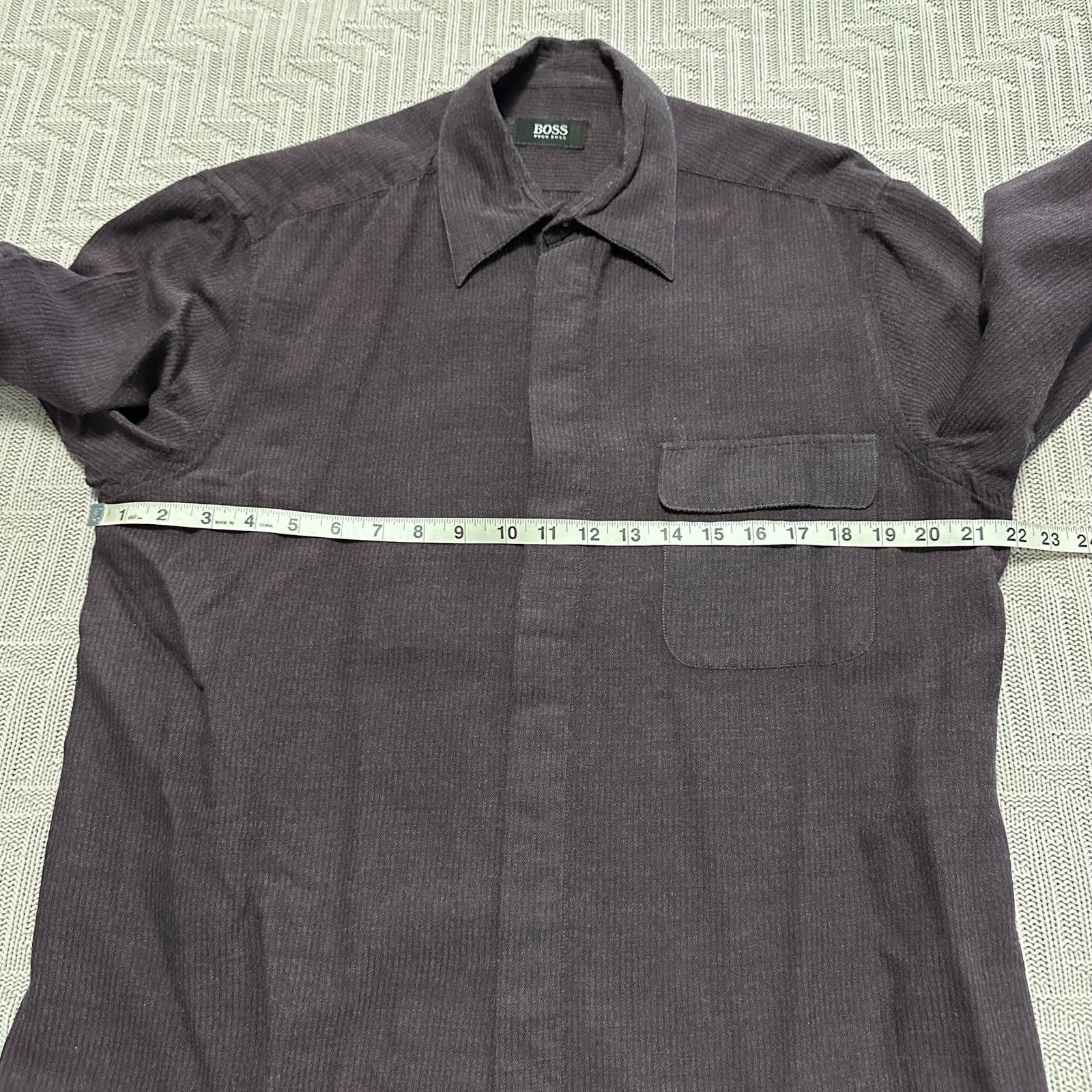 Hugo Boss Hugo Boss dark gray textured work shirt button down size L Size US L / EU 52-54 / 3 - 8 Thumbnail