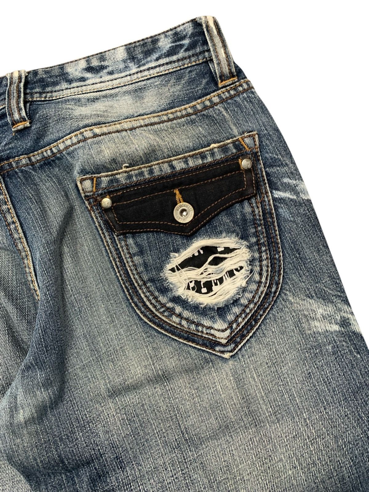 HIDEAWAYS Y2k Hideways japanese distressed seditionaries bootcut Size US 31 - 9 Thumbnail