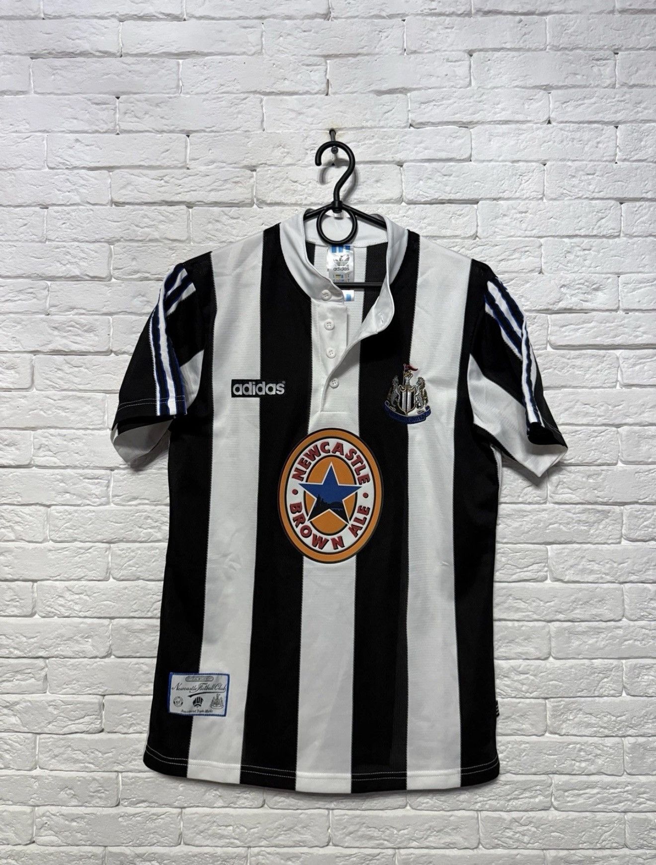 Adidas Adidas Newcastle 95-97 Jersey Home Football Shirt Sz S Size US S / EU 44-46 / 1 - 1 Thumbnail