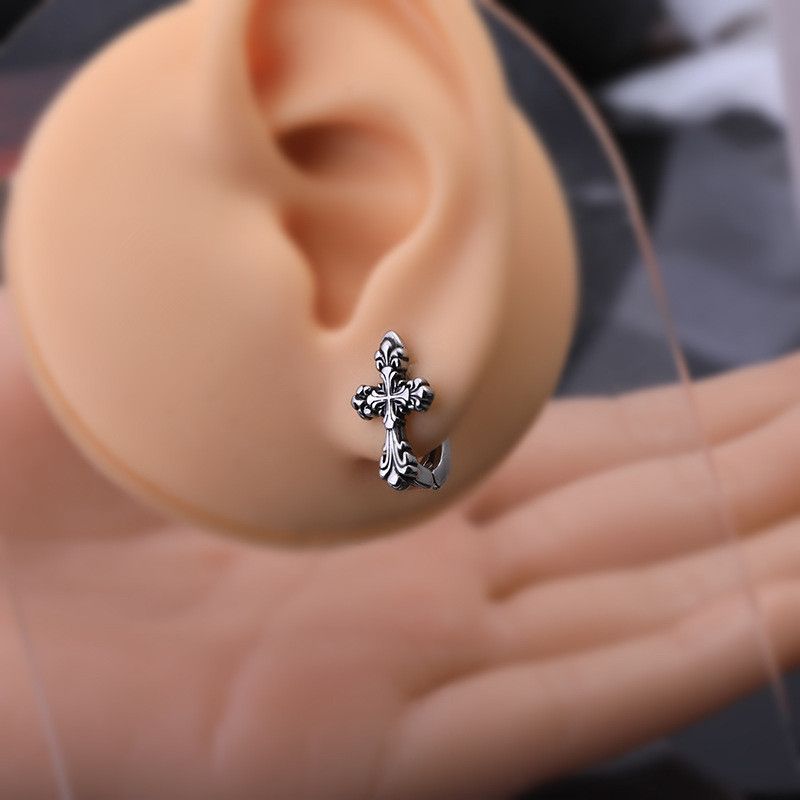 Jewelry × Sterling Silver Cross Matchless Earrings One Pairs Chrome Jewelry Size ONE SIZE - 1 Thumbnail