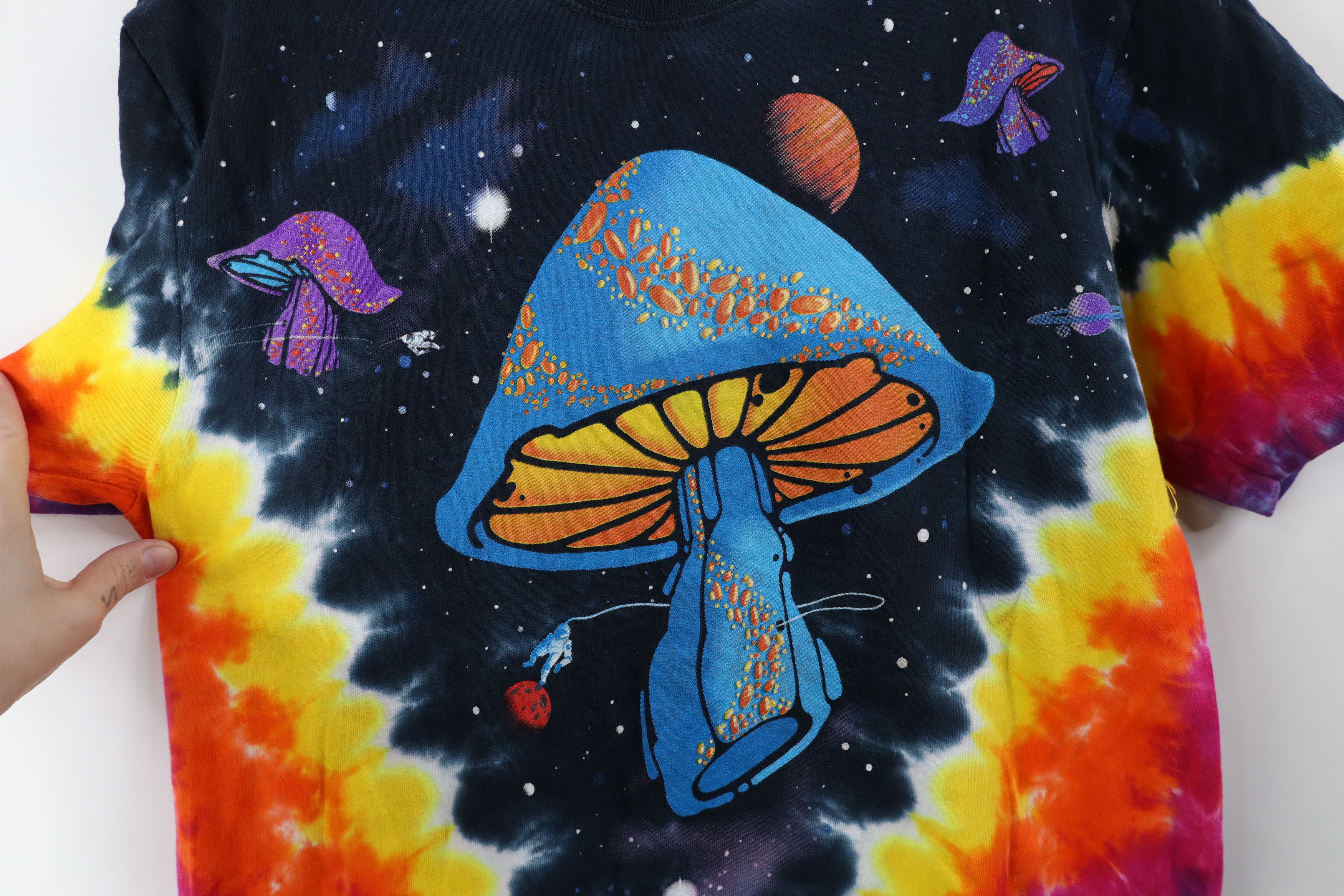 Liquid Blue Y2K Liquid Blue Rainbow Wash Mushroom Trip T-Shirt Trippy Size US M / EU 48-50 / 2 - 4 Thumbnail