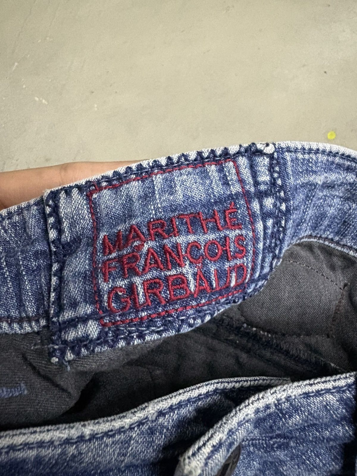 Marithe + Francois Girbaud Vintage Buckle Back Marithe+Francois Girbaud Y2K Capri Jeans Size US 28 / EU 44 - 9 Thumbnail