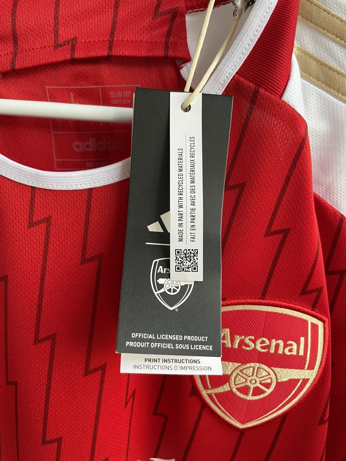 Vintage New Arsenal 2023 2024 Football Shirt Soccer Jersey HR6929 Size US L / EU 52-54 / 3 - 13 Thumbnail