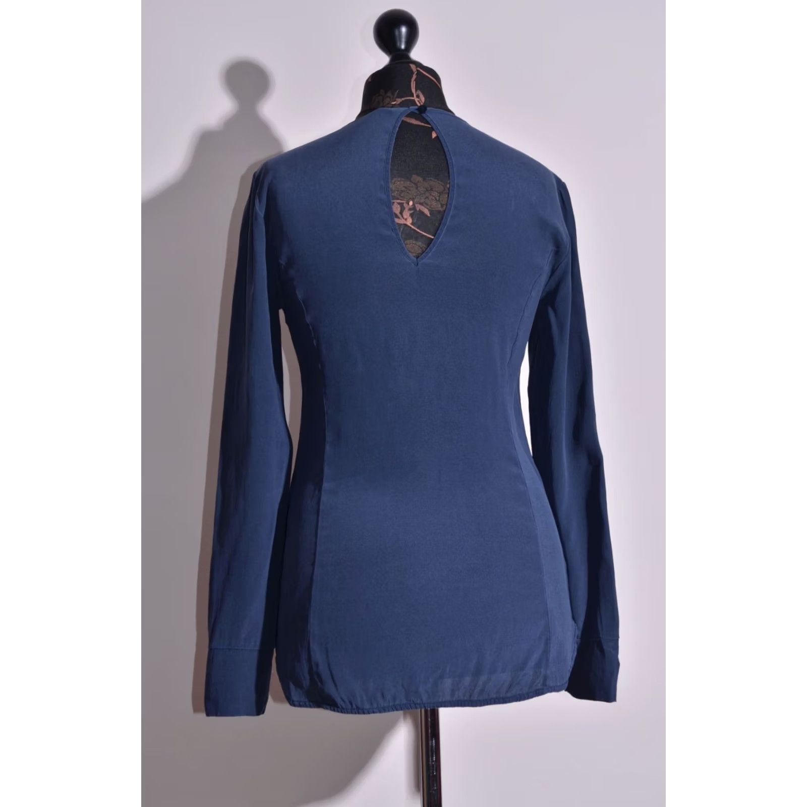 Vintage Manila Grace Women's Blouse Shirt Long Sleeve Silk 100% Size 40 Blue Top Size S / US 4 / IT 40 - 5 Thumbnail