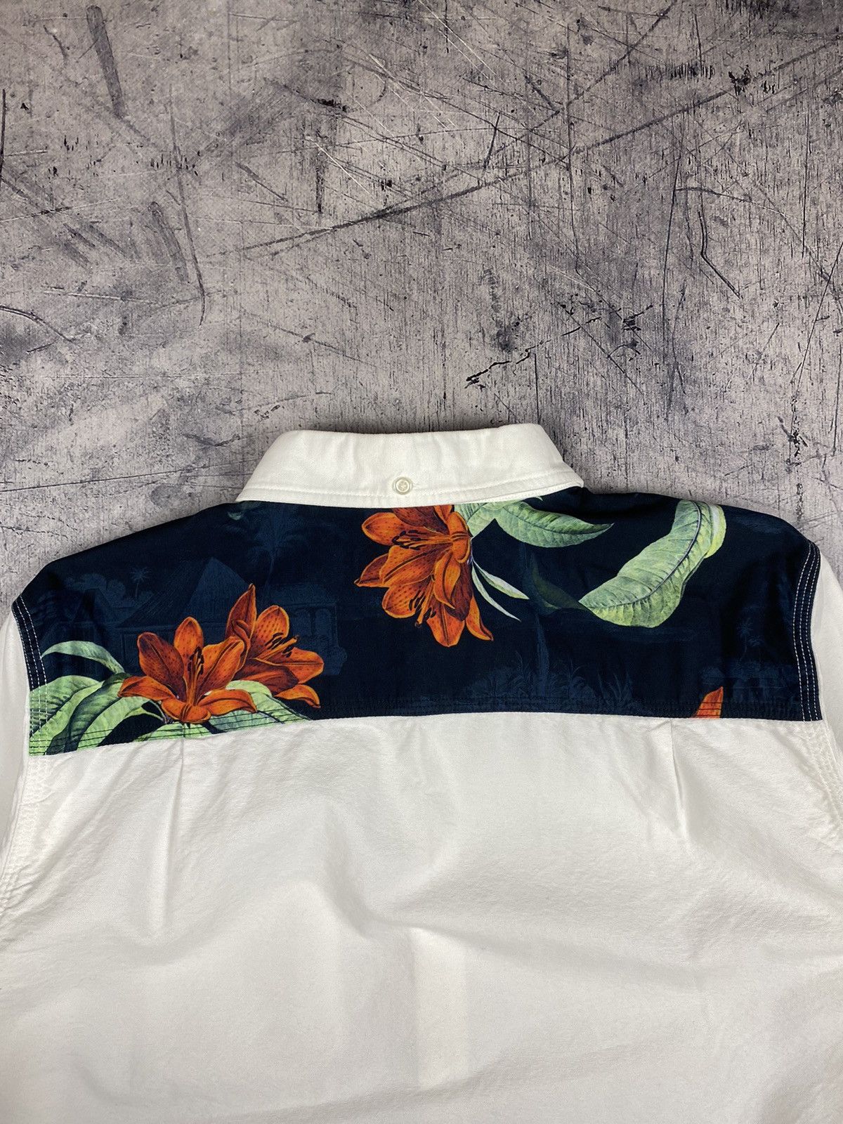 Carhartt Wip Carhartt Wip Flower Print Designer Button Up Shirt y2k og Size US L / EU 52-54 / 3 - 13 Thumbnail