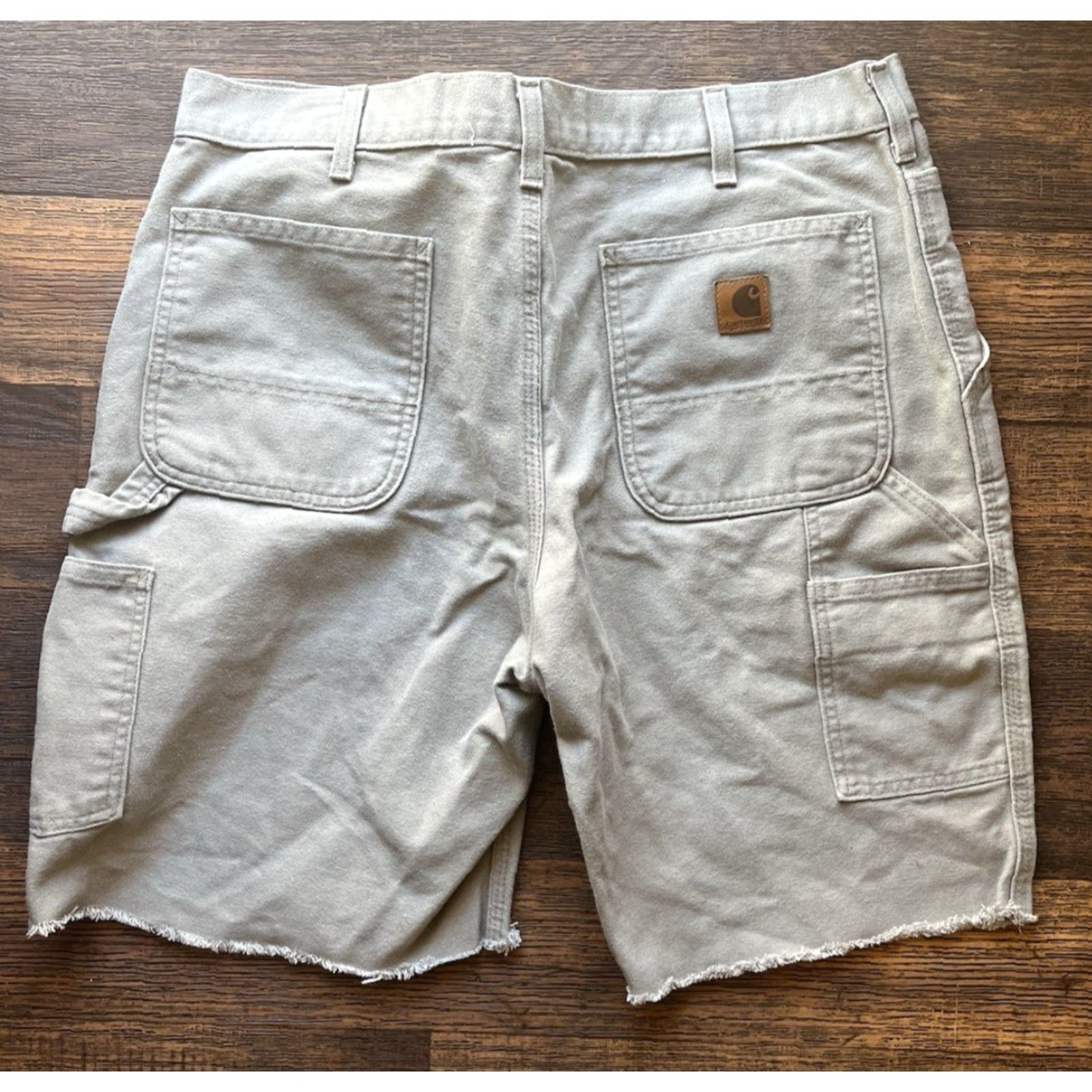 Carhartt VINTAGE Carhartt Shorts Beige Sand Solid 36 Cargo Relaxed Workwear Cut-Off Men’s Shorts Sand Beige Cargo 90s Grunge Outdoor Mens Size US 36 / EU 52 - 2 Thumbnail