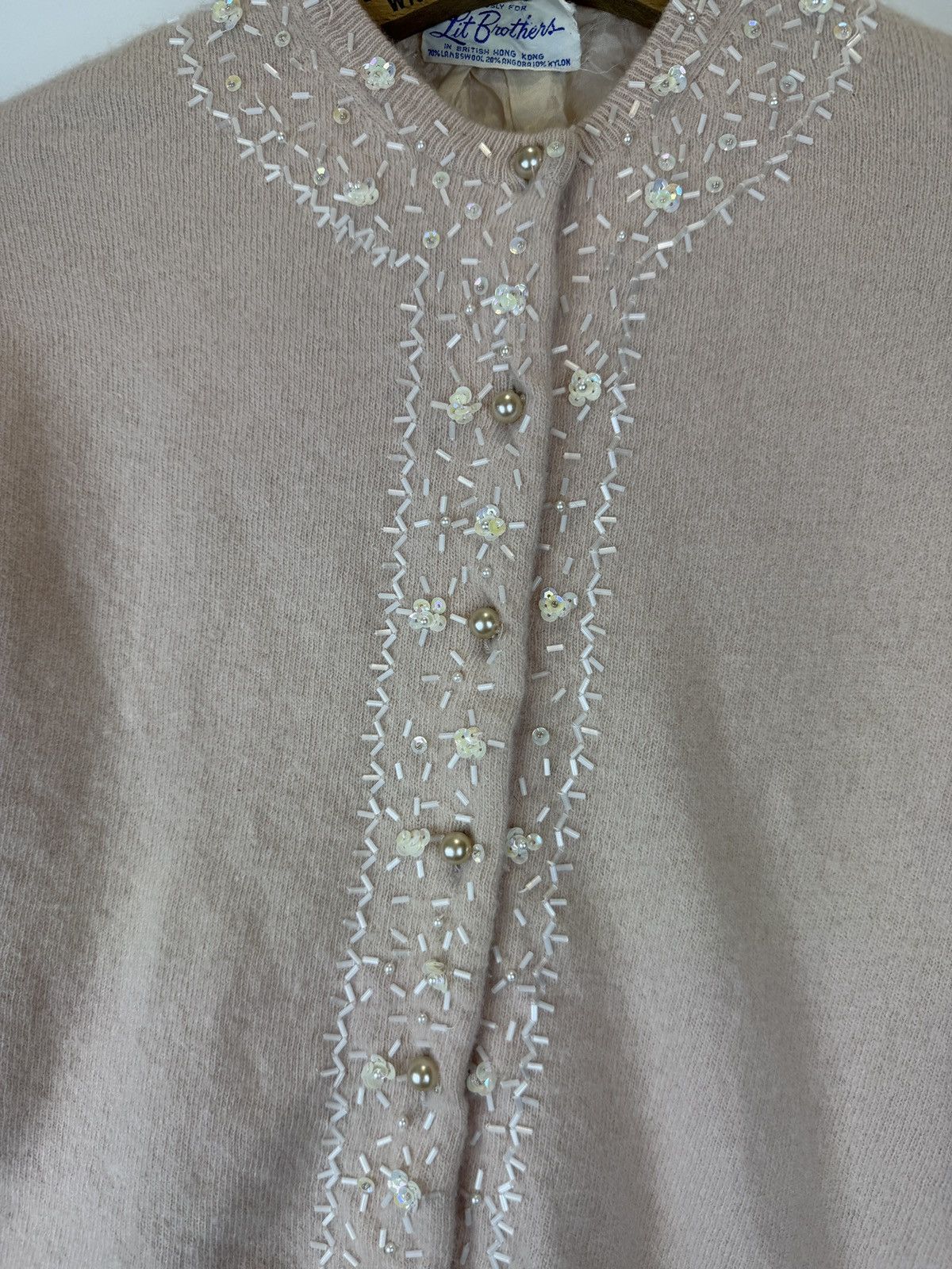 Vintage Vintage 1950s Lit Brothers Pink Beaded Wool Angora Cardigan Size S / US 4 / IT 40 - 8 Thumbnail