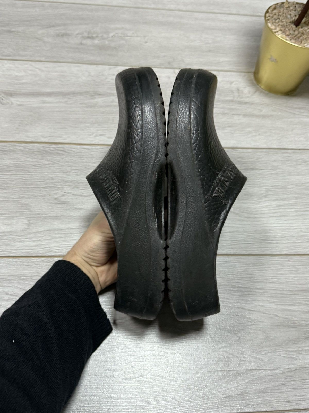 Birkenstock Birkenstock rubbed sandals shoes Germany Size US 11 / EU 44 - 6 Thumbnail