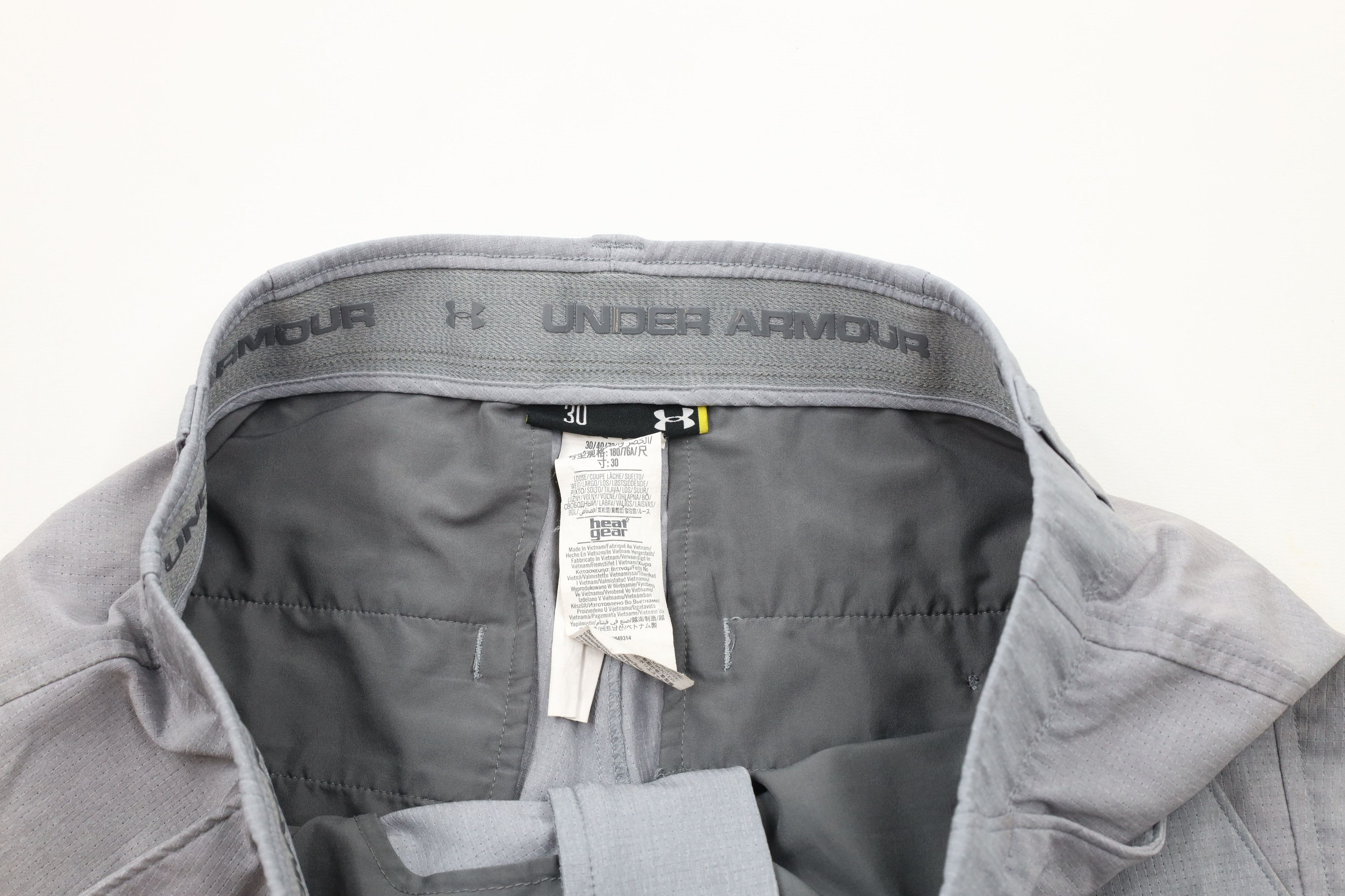 Under Armour × Vintage Under Armour Flat Front Golfing Golf Chino Shorts Gray Size US 30 / EU 46 - 9 Thumbnail