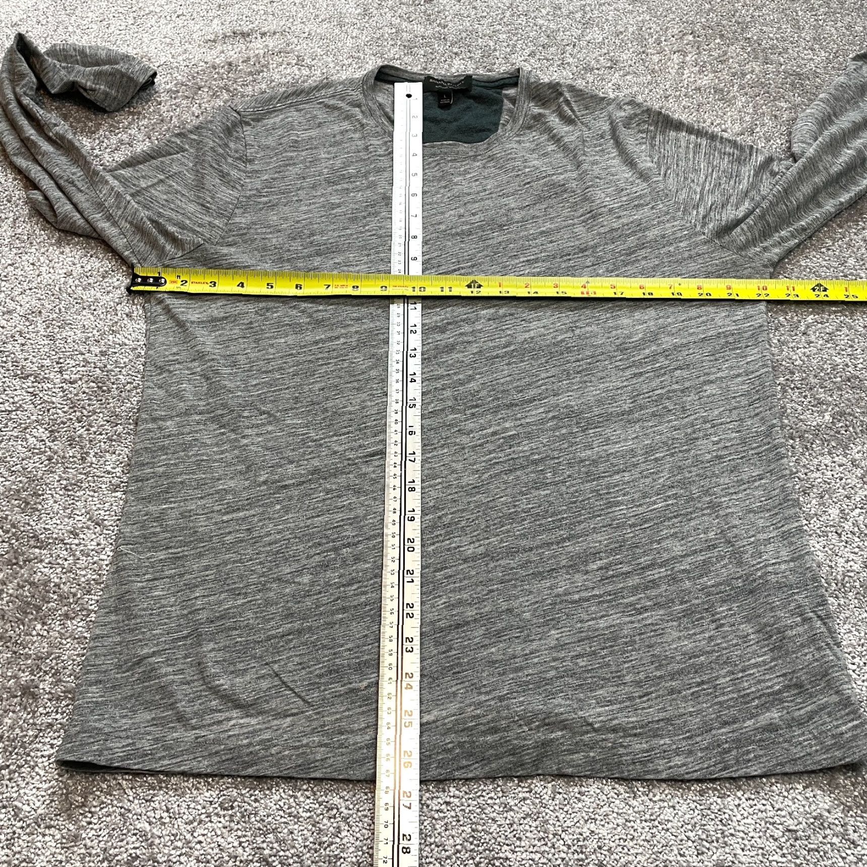 Banana Republic Banana Republic Moisture Wicking Shirt Mens Large Heather Gray Long Sleeve Crew Neck Size US L / EU 52-54 / 3 - 6 Thumbnail