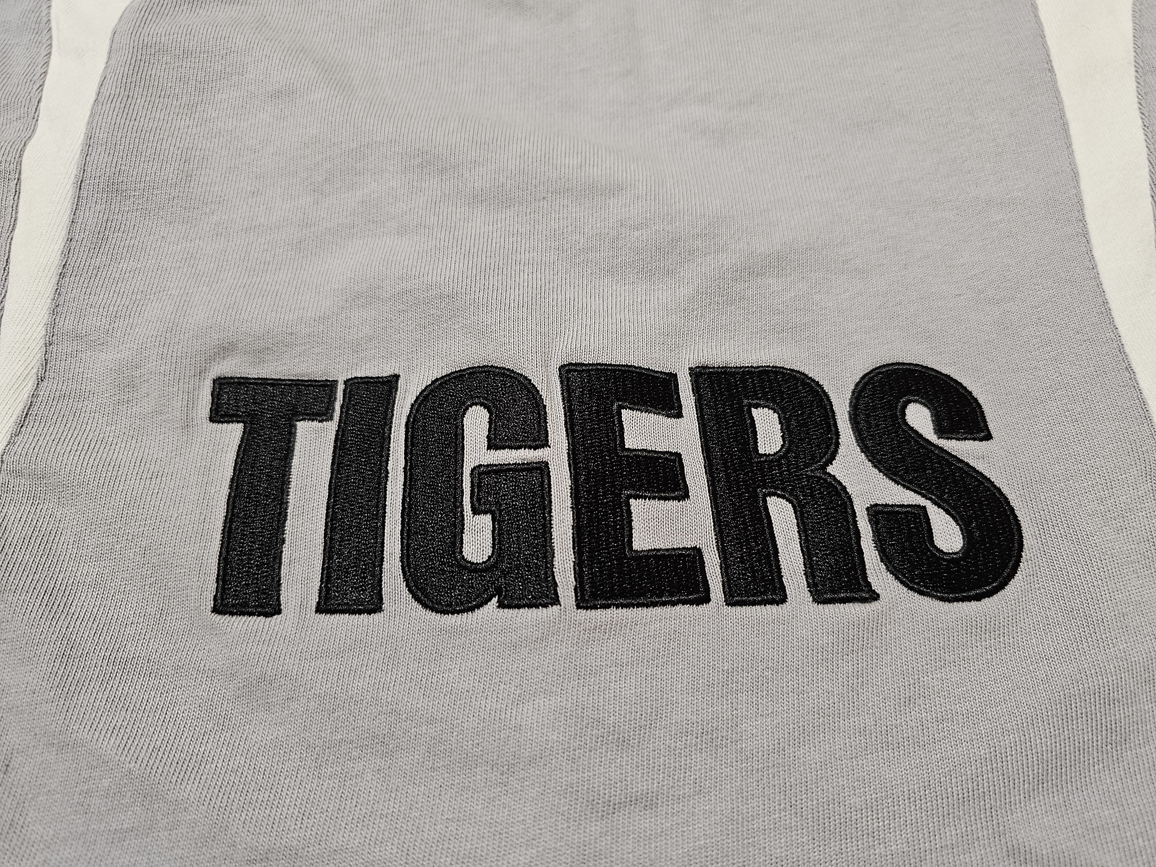 Cotton Traders LEICESTER TIGERS RUGBY JERSEY VINTAGE ENGLAND RUGBY JERSEY Size US S / EU 44-46 / 1 - 6 Thumbnail