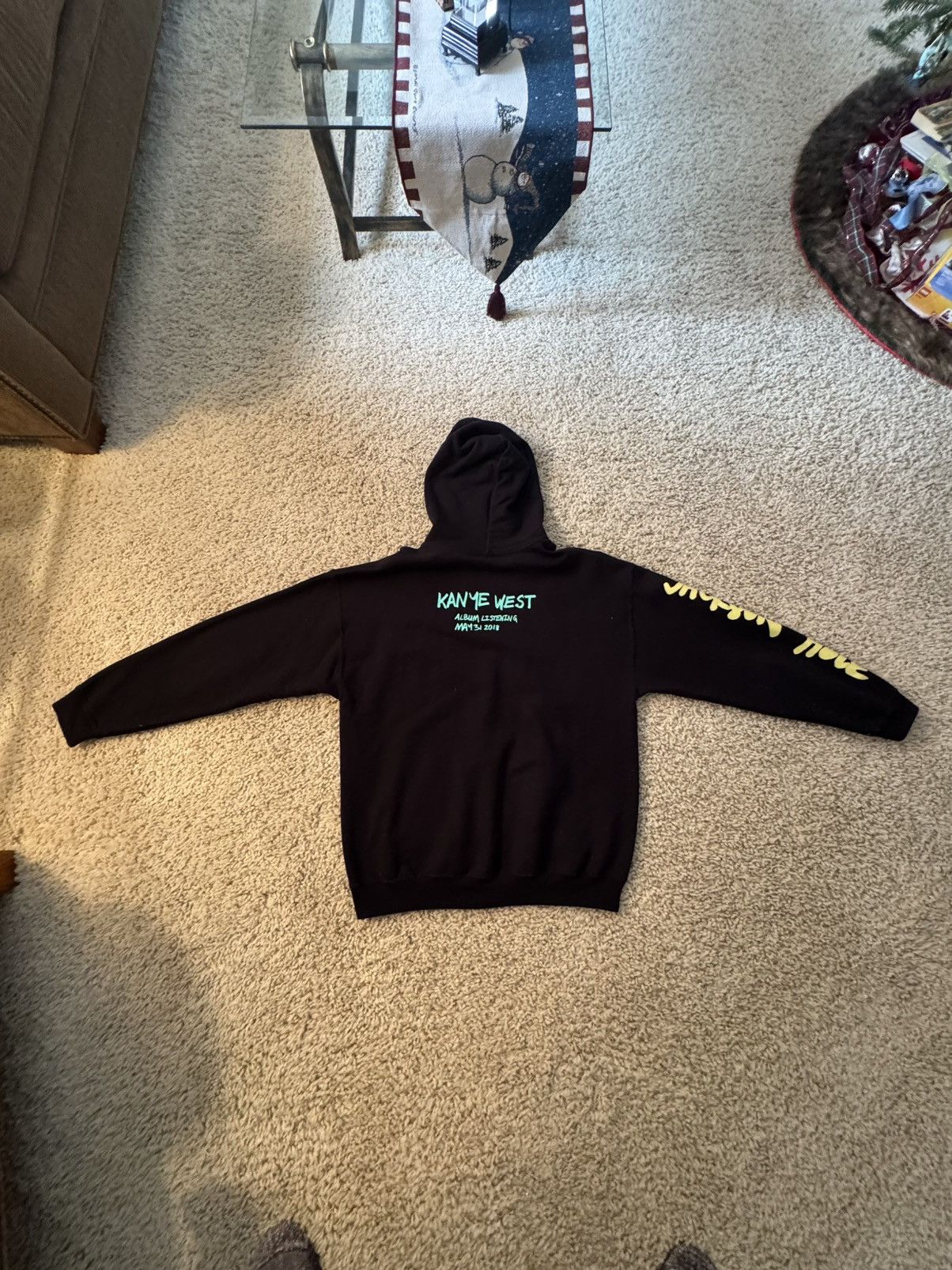 Gildan Kanye West Ye Wyoming 2018 Hoodie Size US L / EU 52-54 / 3 - 3 Thumbnail