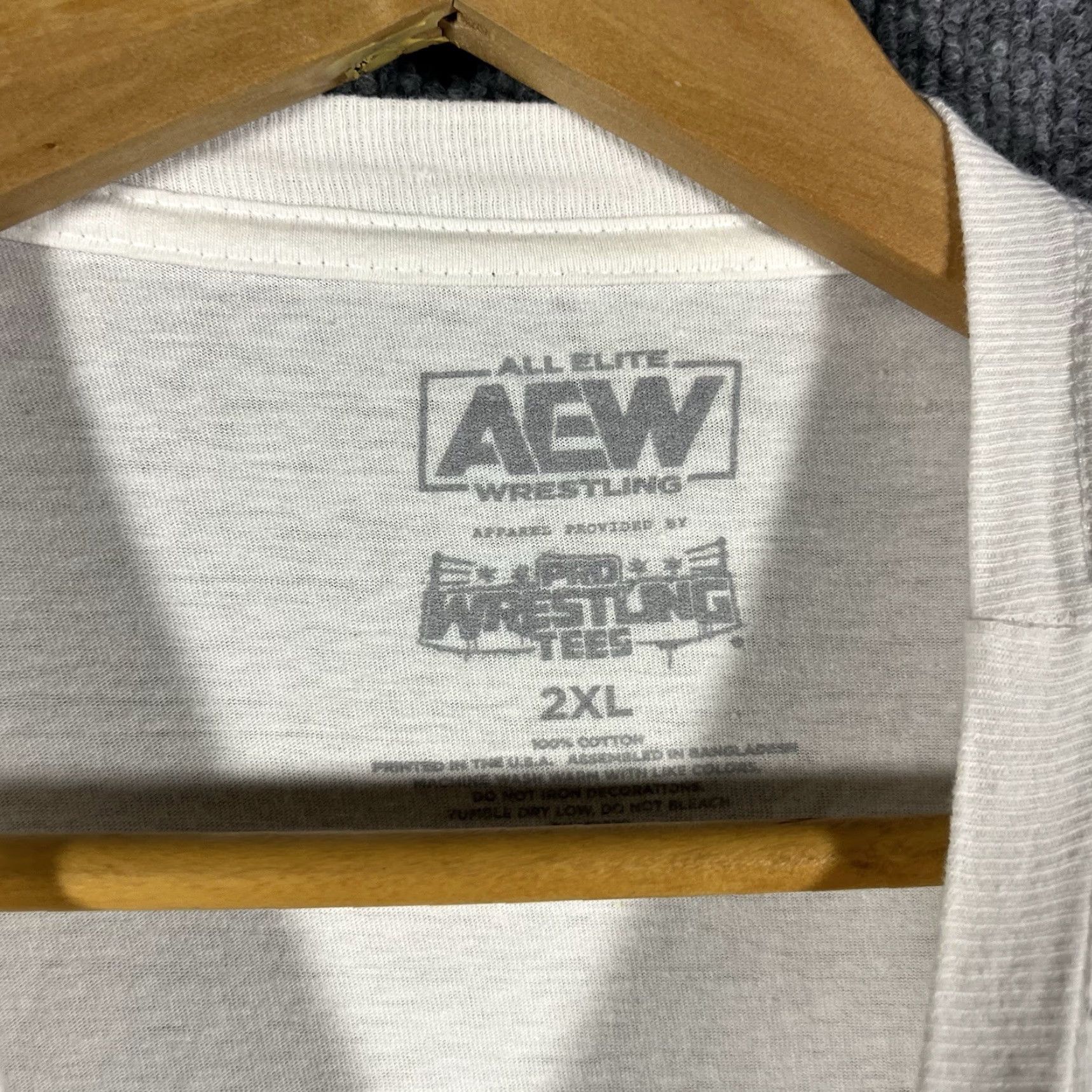 Vintage AEW T-Shirt 2XL Mens CM Punk Best In The World White Short Sleeve Logo Breathable Easy Care Regular Spring Summer Nike? Size US XXL / EU 58 / 5 - 4 Thumbnail