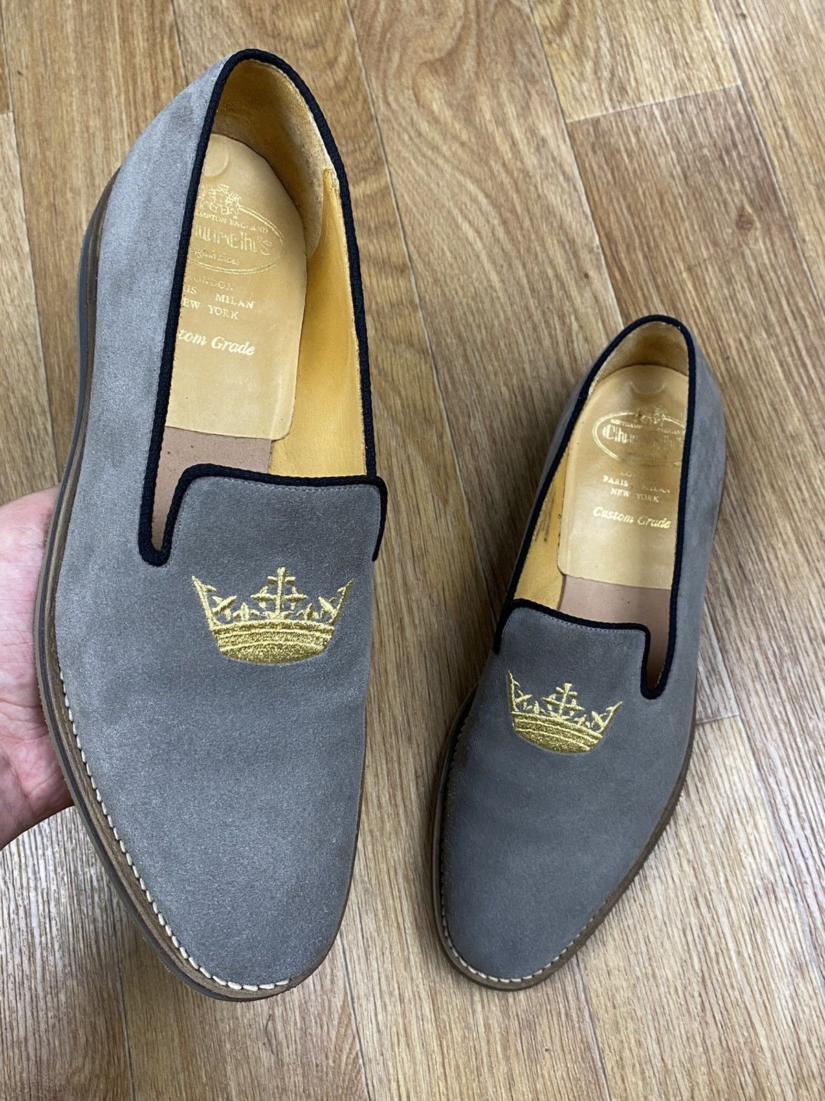 Church's Church’s Grey Suede Embroidered Crown Logo Slipper Shoes 42 Size US 9 / EU 42 - 13 Thumbnail