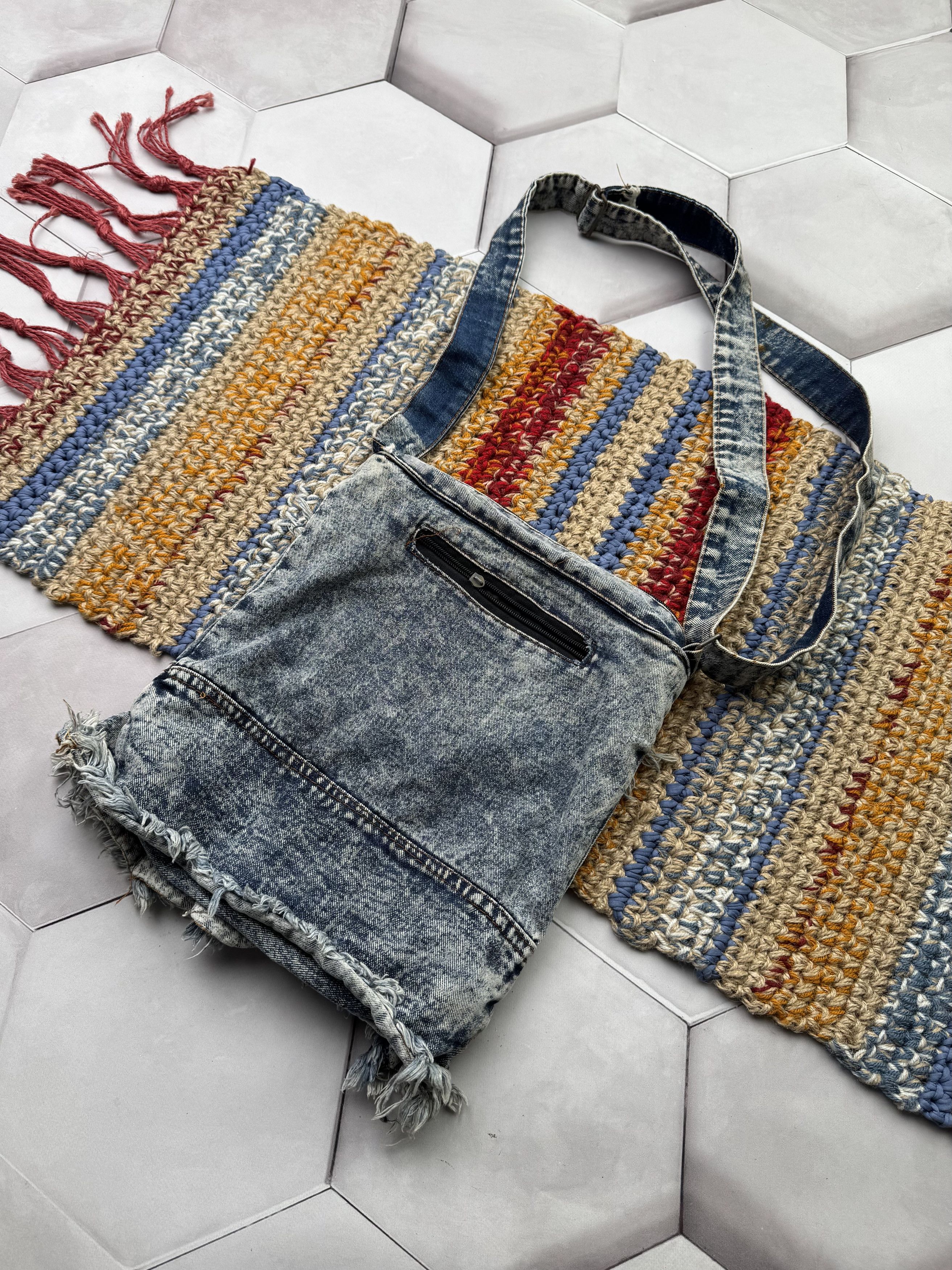 Vintage Vintage Distressed Denim Bag (E4) Size ONE SIZE - 6 Thumbnail