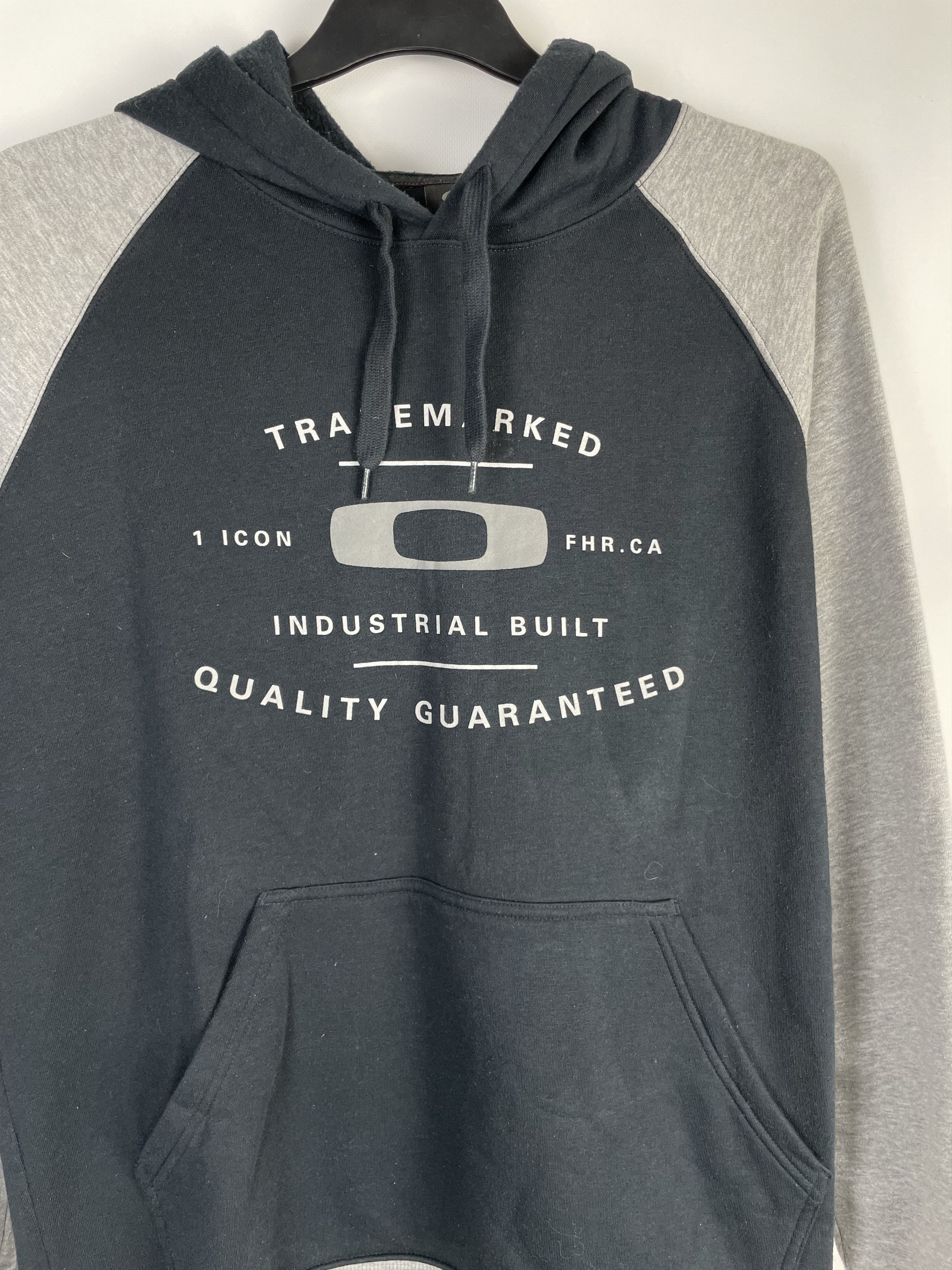 Oakley × Vintage Vintage 90s Oakley Hoodie Size US XL / EU 56 / 4 - 3 Thumbnail