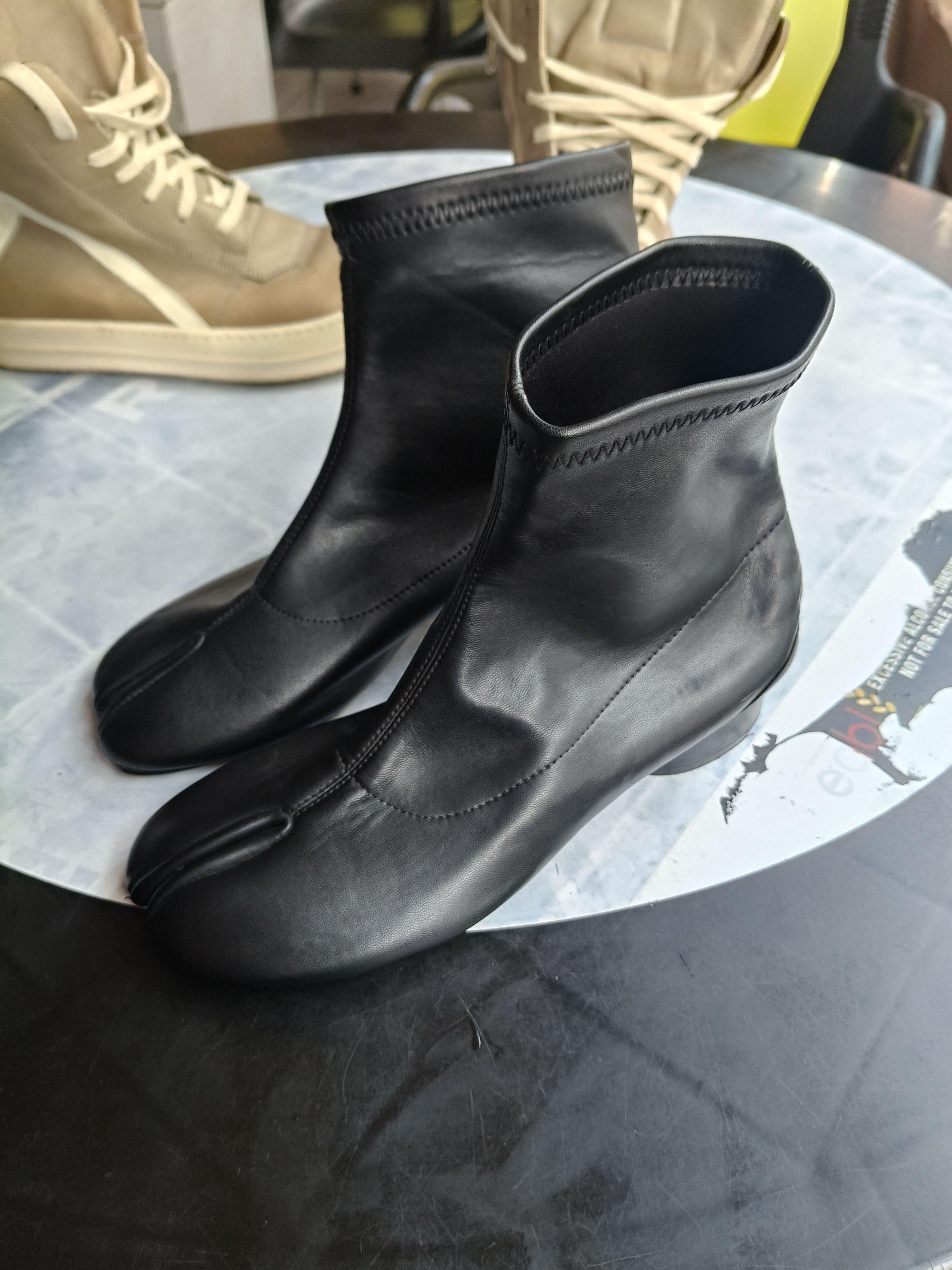 Maison Margiela 💥🥶Maison margiela tabi boot Size US 7 / IT 37 - 4 Thumbnail