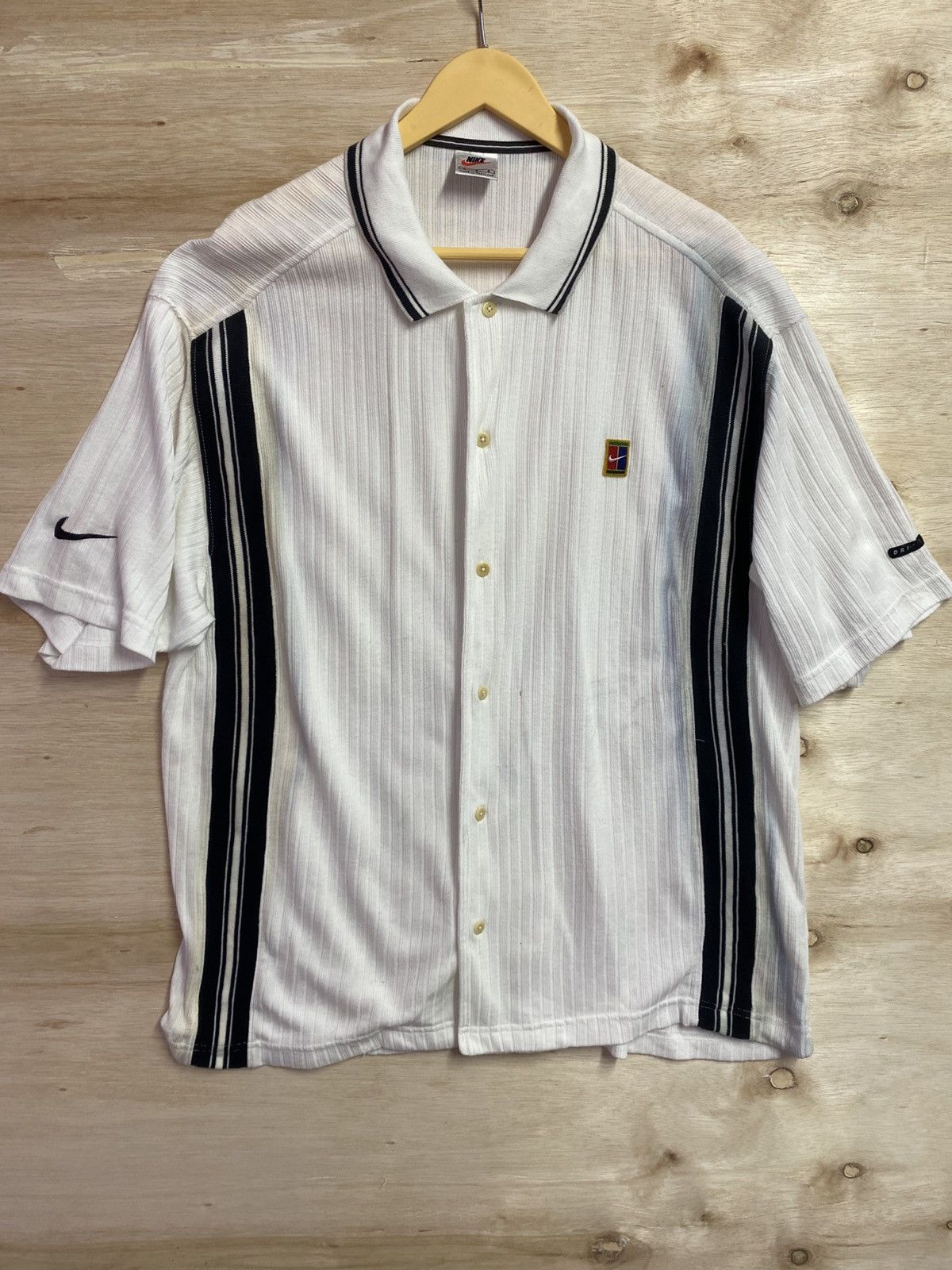Nike Vintage nike court tshirt buttons ups Size US XXL / EU 58 / 5 - 1 Thumbnail