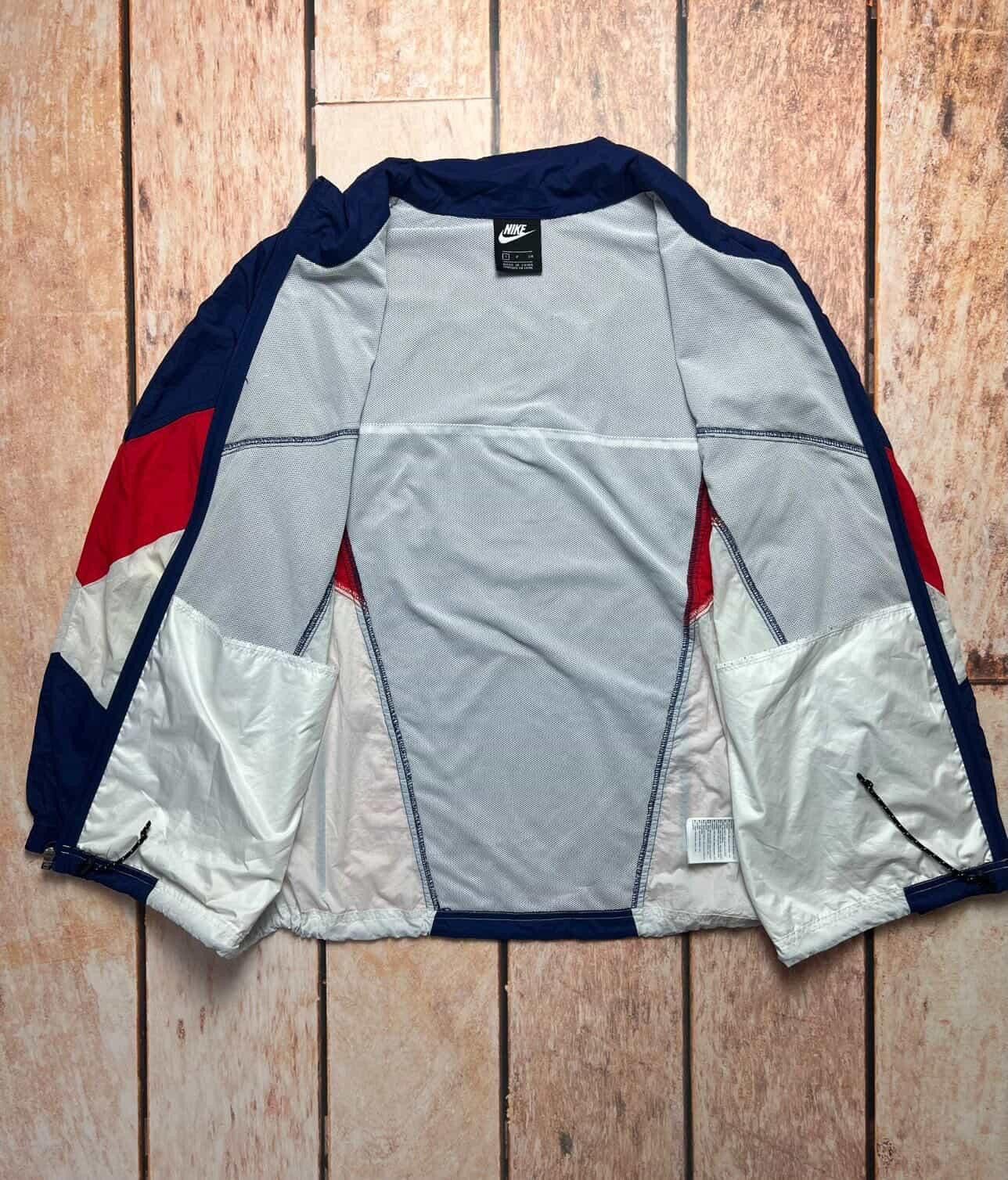 Nike Nike light jacket big logo Size US S / EU 44-46 / 1 - 9 Thumbnail