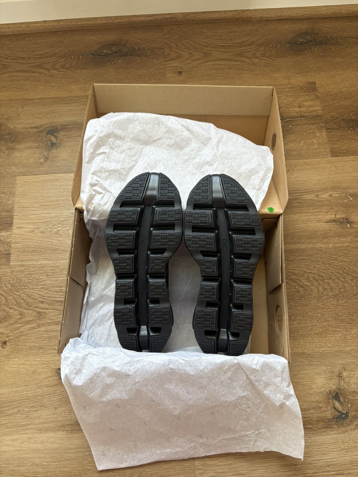 Kith × On On K-TECH 1 KITH BLACK Size US 6.5 / IT 36.5 - 4 Thumbnail