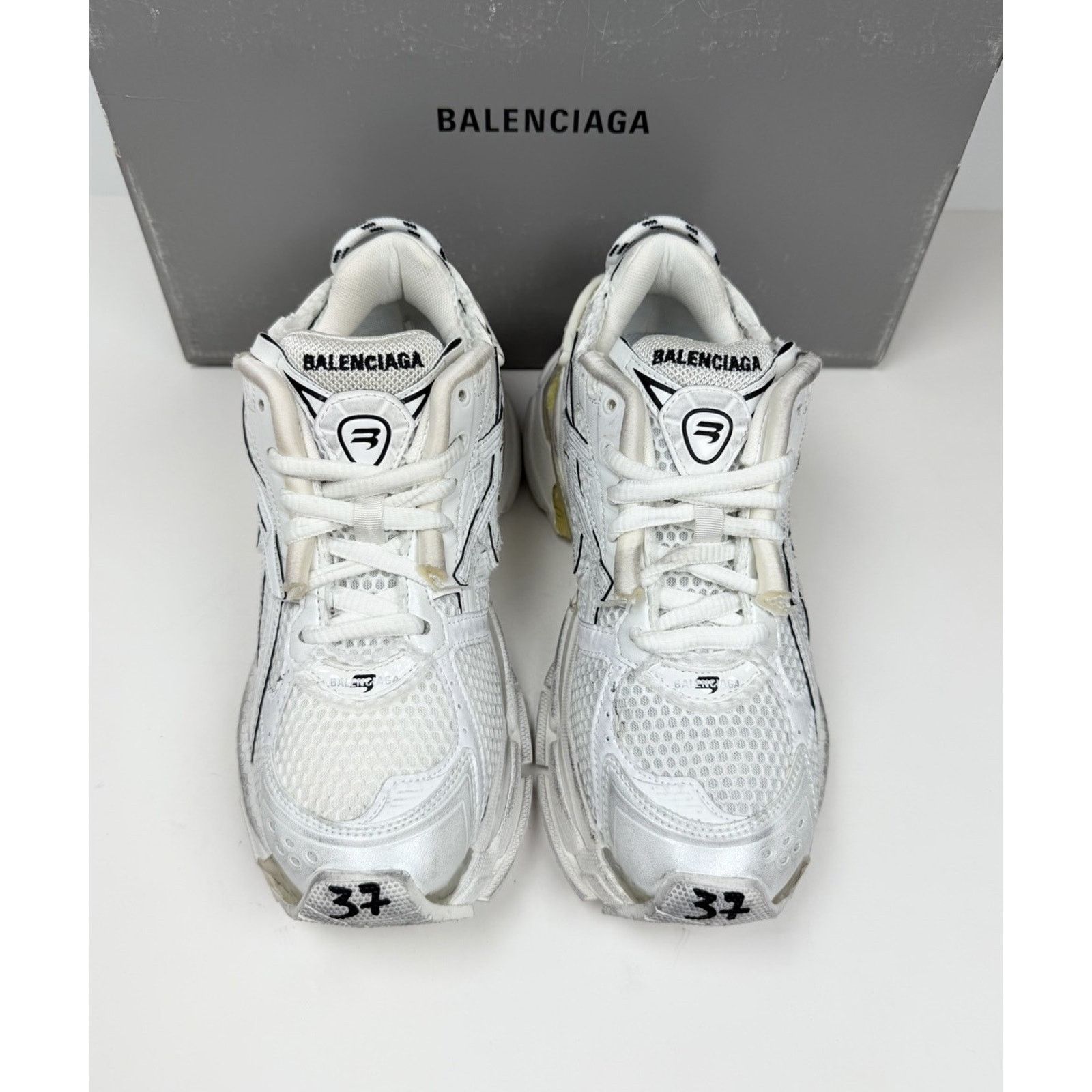 Balenciaga Size 37EU/7W - Balenciaga Runner White Distressed NEW Size US 7 / IT 37 - 3 Thumbnail