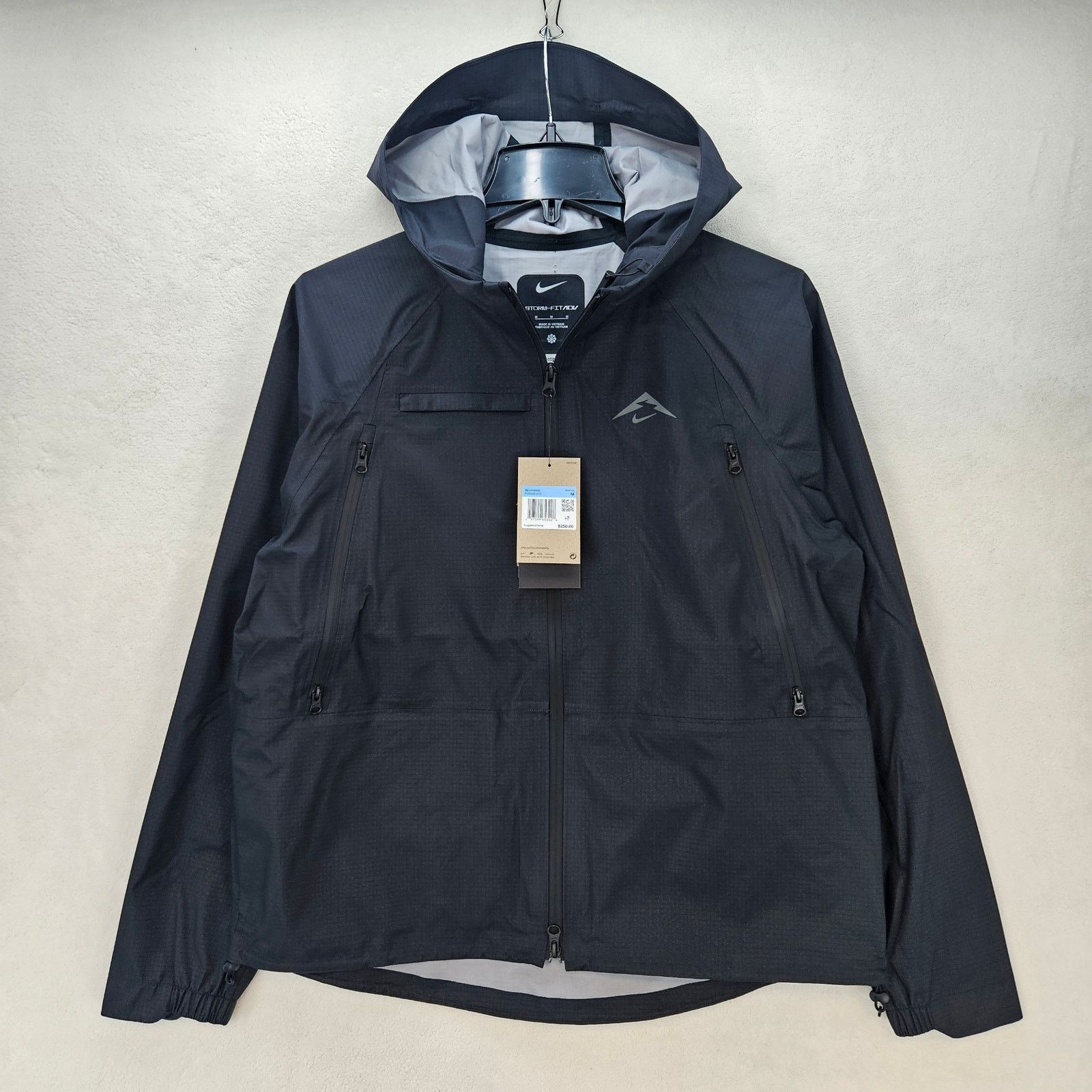 Nike NIKE TRAIL WOMEN'S MEDIUM STORM FIT ADV RUNNING JACKET BLACK Size M / US 6-8 / IT 42-44 - 1 Thumbnail