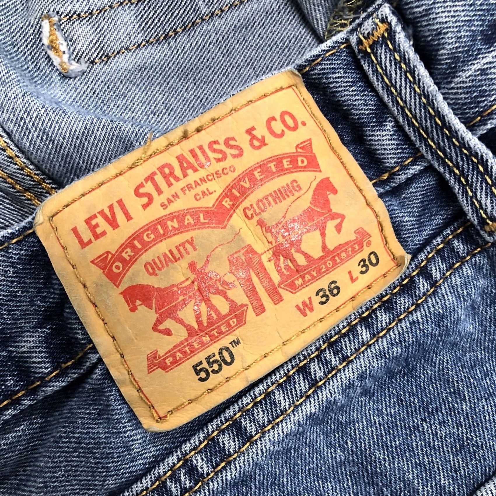 Levi's Levi's 550 Jeans Men's 36x29 Blue Medium Wash Straight Leg Regular Fit Patch Needs A Patch Size US 36 / EU 52 - 6 Thumbnail